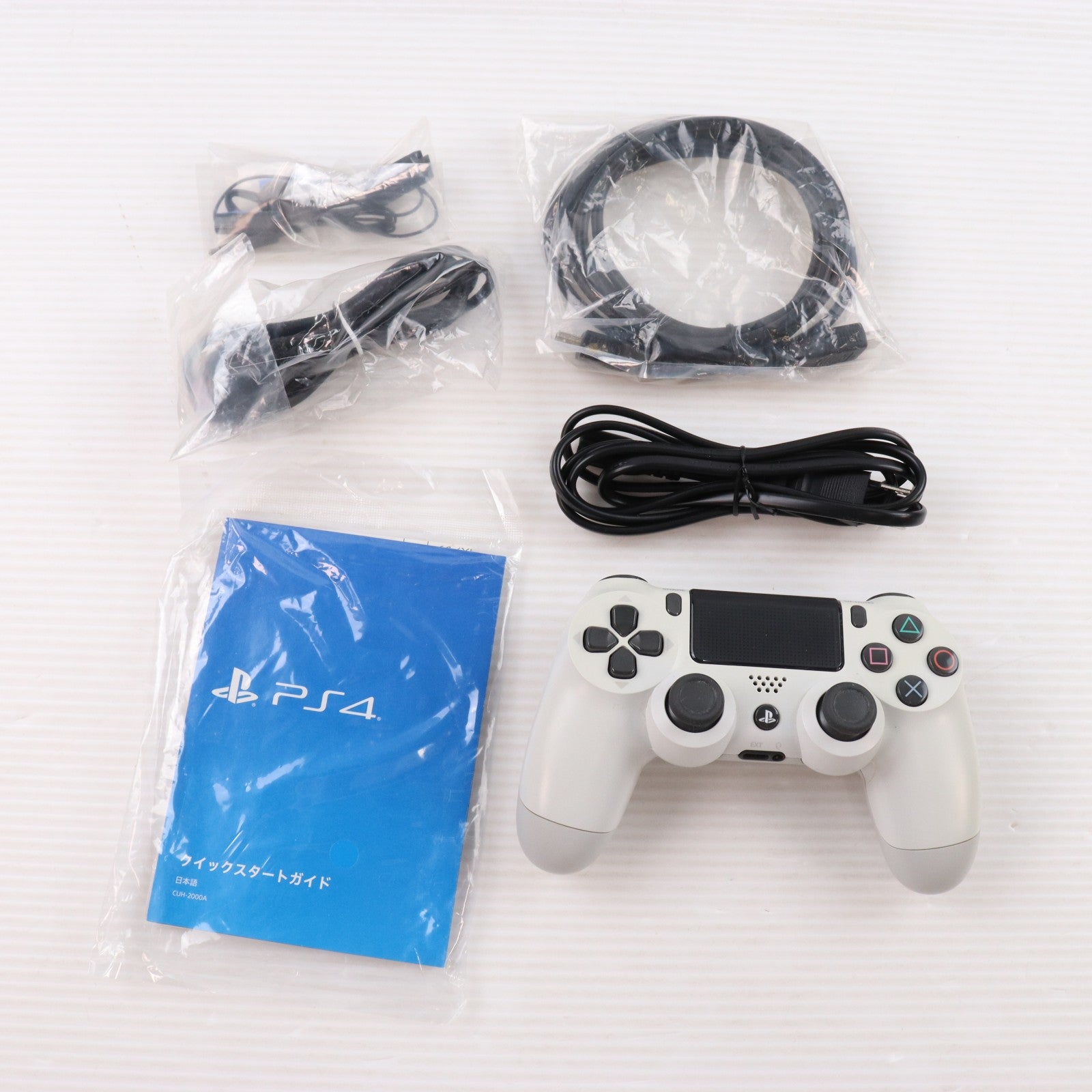 【中古即納】[PS4] (本体) PlayStation 4(プレイステーション4) グレイシャー・ホワイト 500GB SIE(CUH-2000AB02)(20170223)