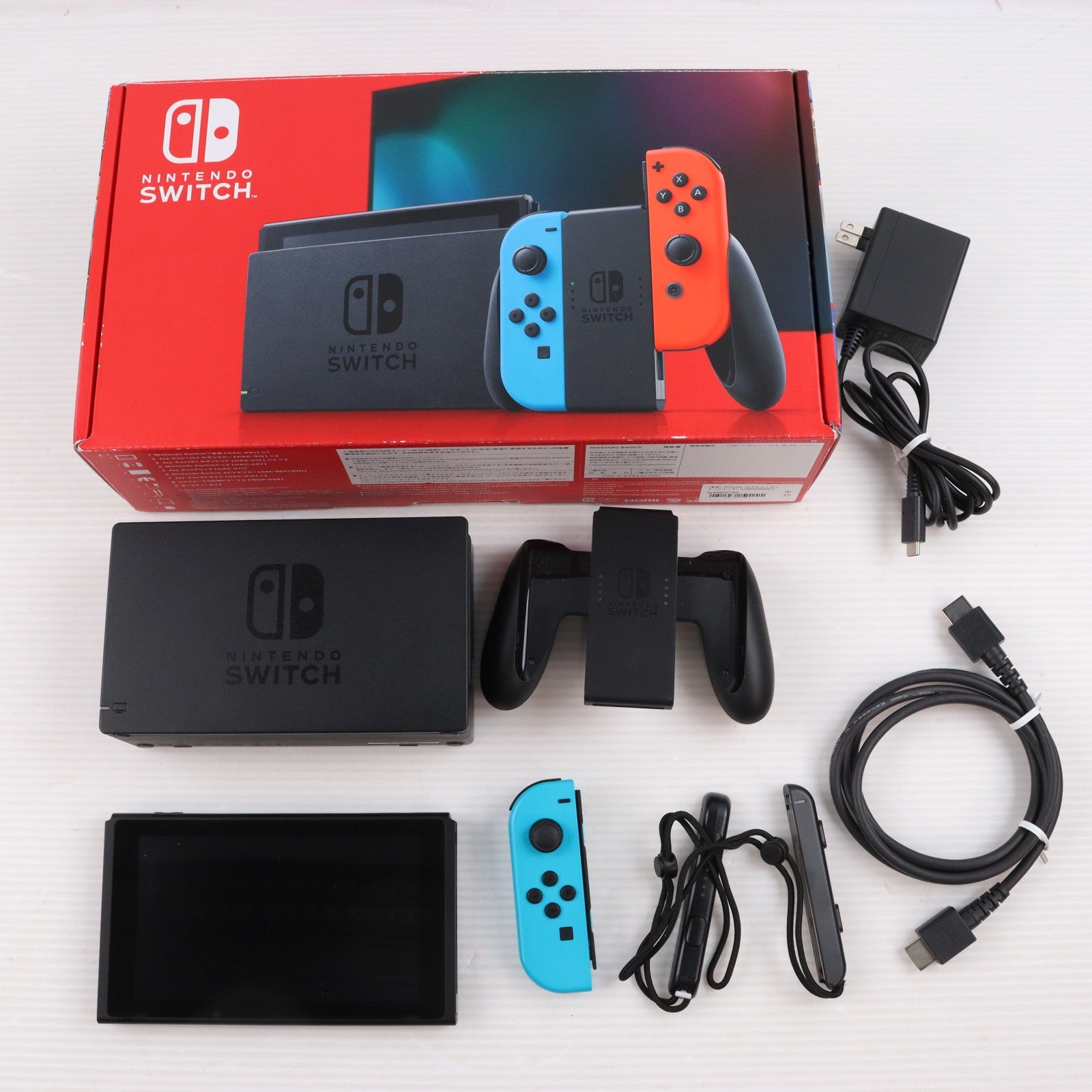 【中古即納】[Switch] (本体) Nintendo Switch(ニンテンドースイッチ) Joy-Con(L) ネオンブルー/(R) ネオンレッド 任天堂(HAD-S-KABAA)(20190830)