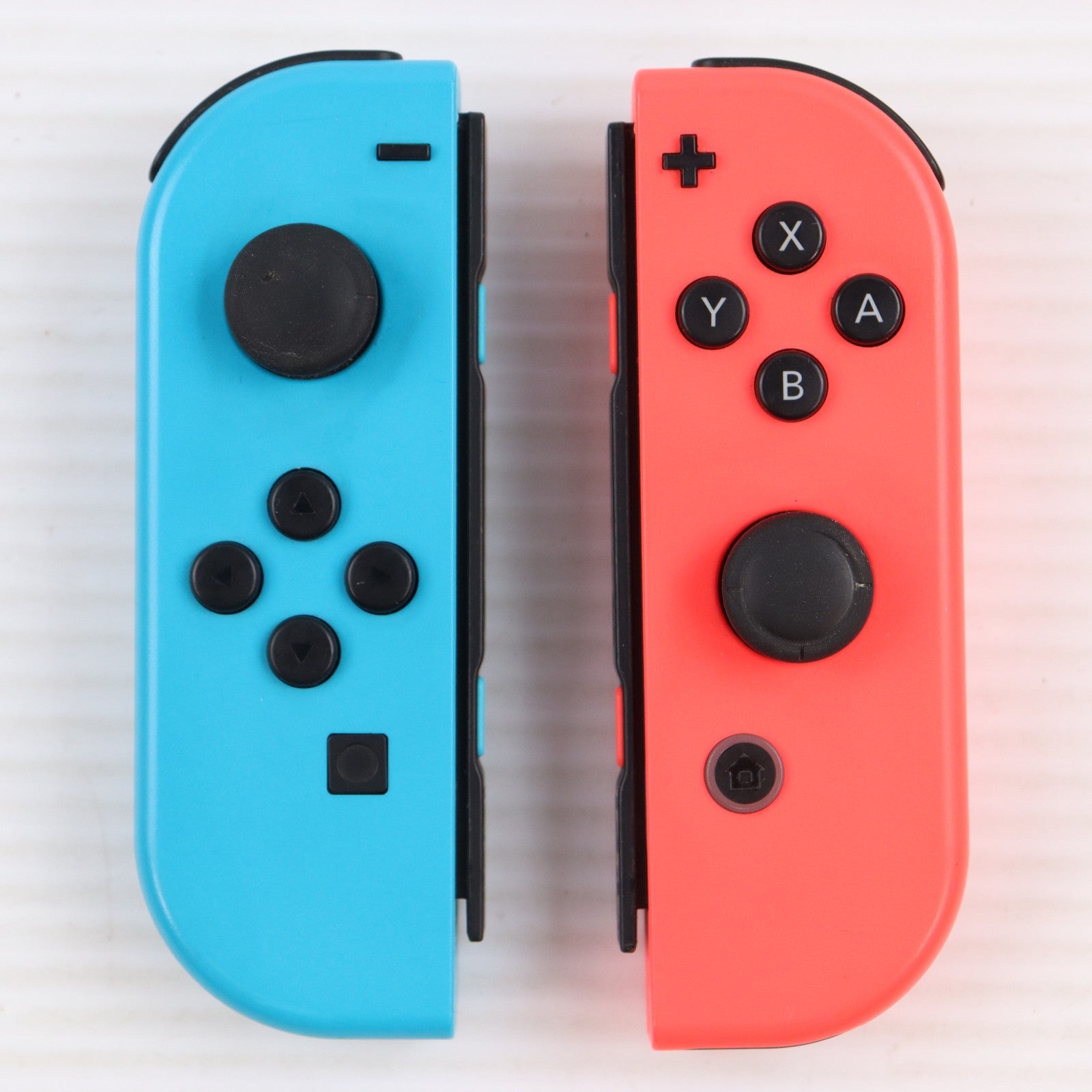 【中古即納】[Switch] (本体) Nintendo Switch(ニンテンドースイッチ) 有機ELモデル Joy-Con(L) ネオンブルー/R ネオンレッド 任天堂(HEG-S-KABAA)(20211008)