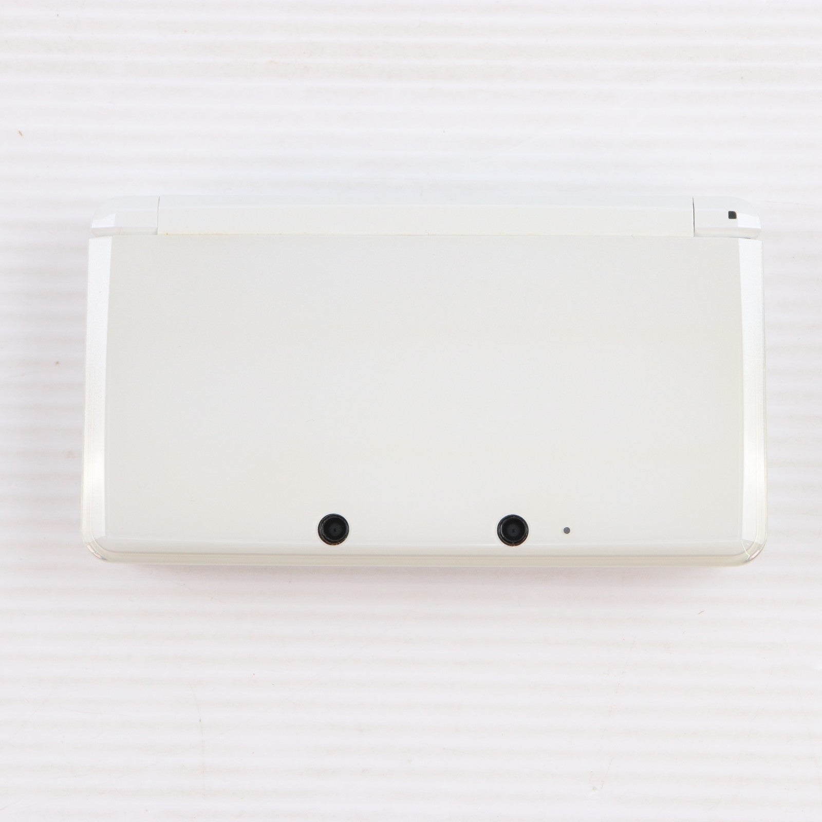 【中古即納】[3DS] (本体) ニンテンドー3DS アイスホワイト 任天堂(CTR-S-WAAA)(20111103)