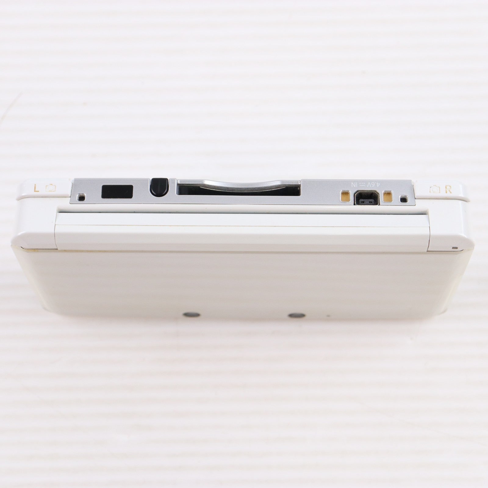 【中古即納】[3DS] (本体) ニンテンドー3DS アイスホワイト 任天堂(CTR-S-WAAA)(20111103)