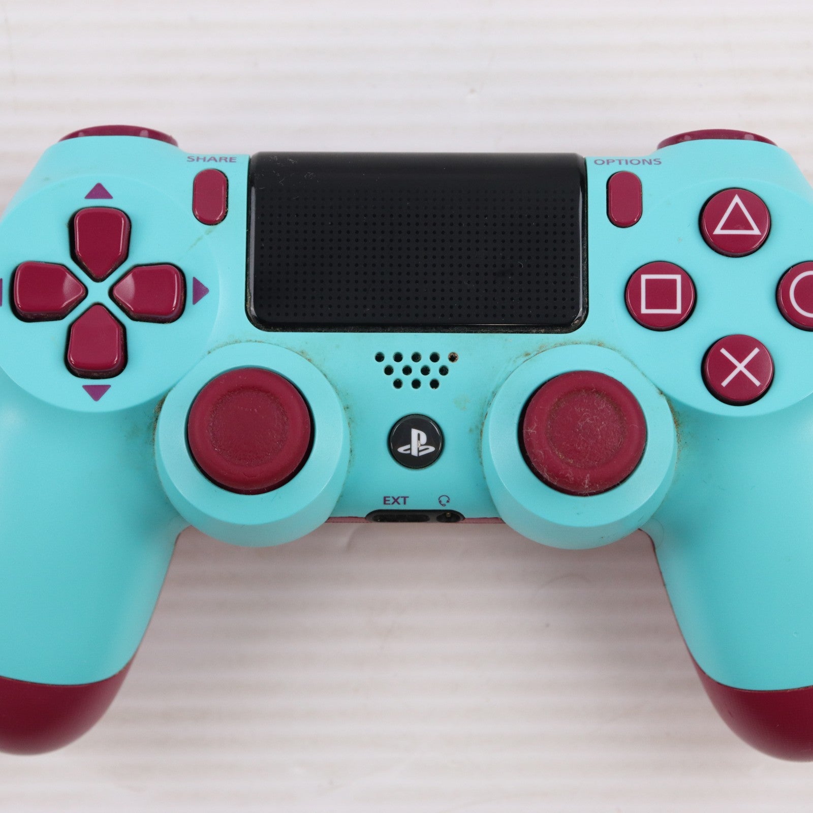 【中古即納】[PS4] (本体) PlayStation 4(プレイステーション4) グレイシャー・ホワイト 500GB SIE(CUH-2200AB02)(20180816)