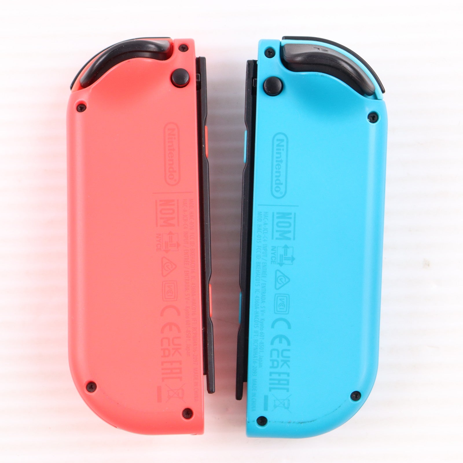 【中古即納】[Switch] (本体) Nintendo Switch(ニンテンドースイッチ) Joy-Con(L) ネオンブルー/R ネオンレッド 任天堂(HAD-S-KABAH)(20190830)