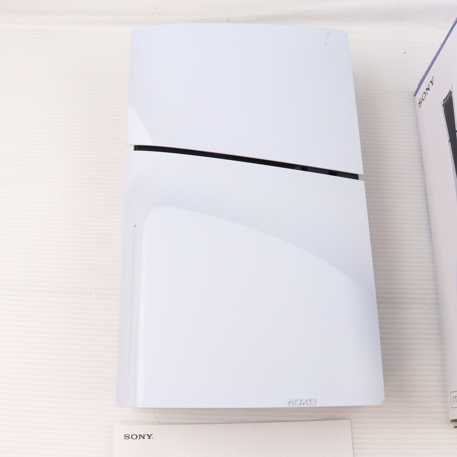 【中古即納】[PS5] (本体) PlayStation 5(プレイステーション5) slimモデル(スリムモデル) SIE(CFI-2000A01)(20231110)