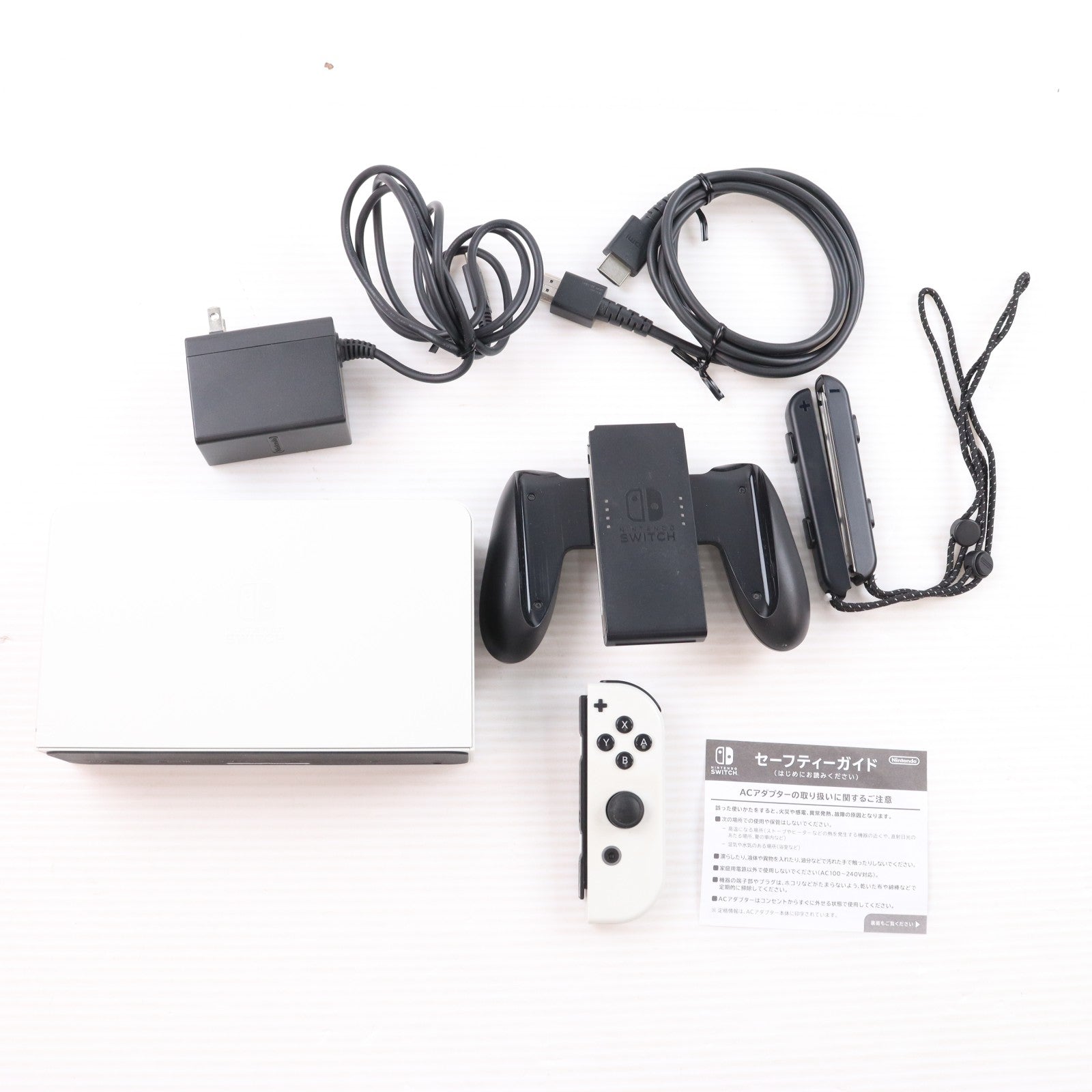 【中古即納】[Switch] (本体) Nintendo Switch(ニンテンドースイッチ) 有機ELモデル Joy-Con(L)/(R) ホワイト 任天堂(HEG-S-KAAAA)(20211008)
