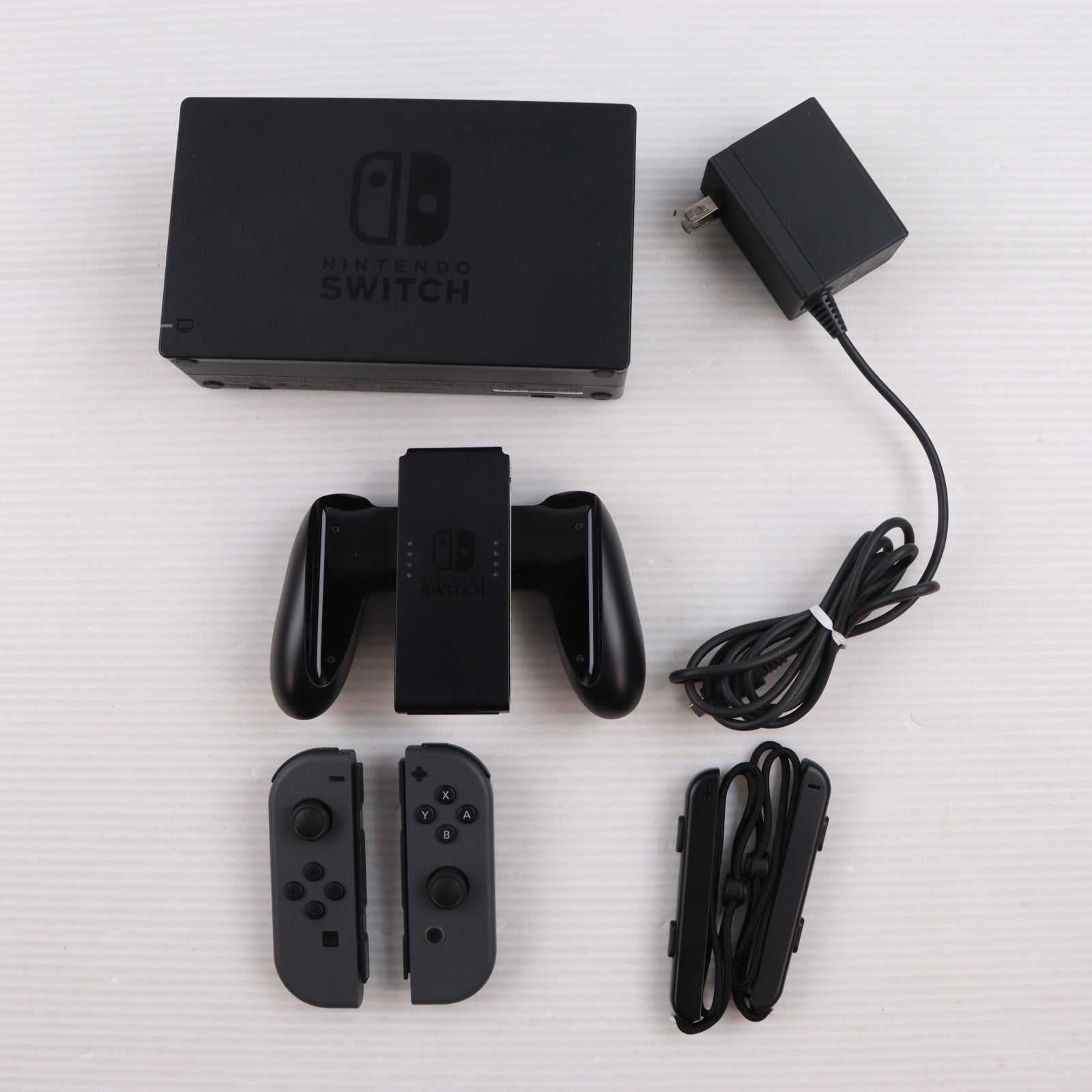 【中古即納】[Switch] (本体) Nintendo Switch(ニンテンドースイッチ) Joy-Con(L)/R グレー 任天堂(HAD-S-KAAAA)(20190830)