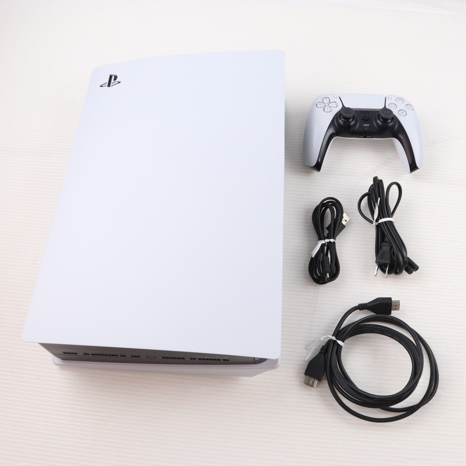 【中古即納】[PS5] (本体) PlayStation 5(プレイステーション5) SIE(CFI-1200A01)(20220915)