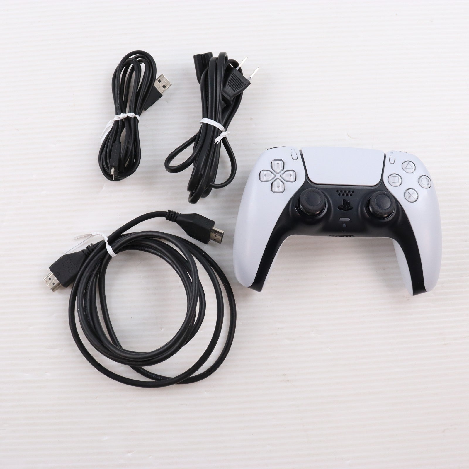 【中古即納】[PS5] (本体) PlayStation 5(プレイステーション5) SIE(CFI-1200A01)(20220915)
