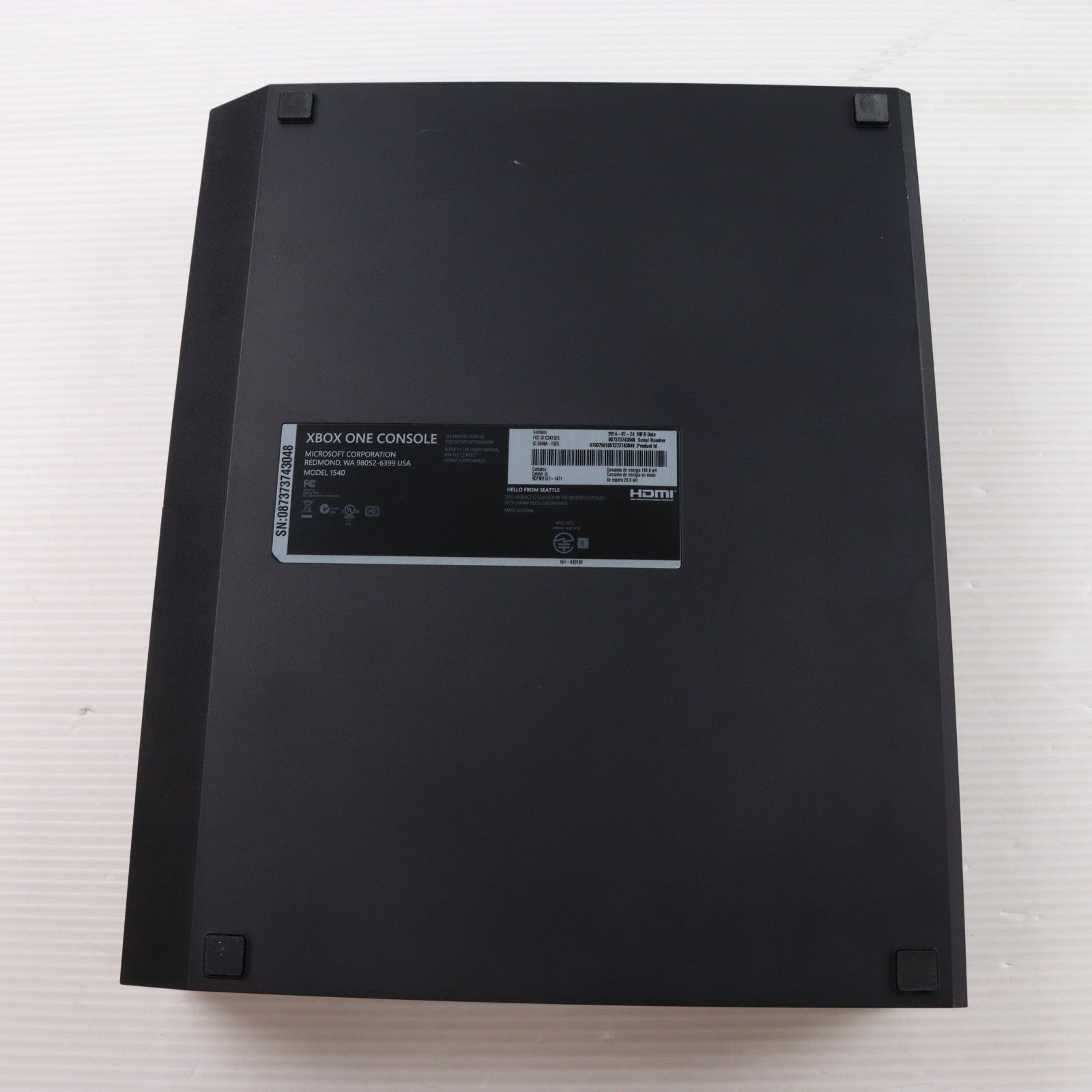 【中古即納】[XboxOne] (本体) Xbox One(タイタンフォール同梱版) 日本マイクロソフト(5C7-00034)(20140904)