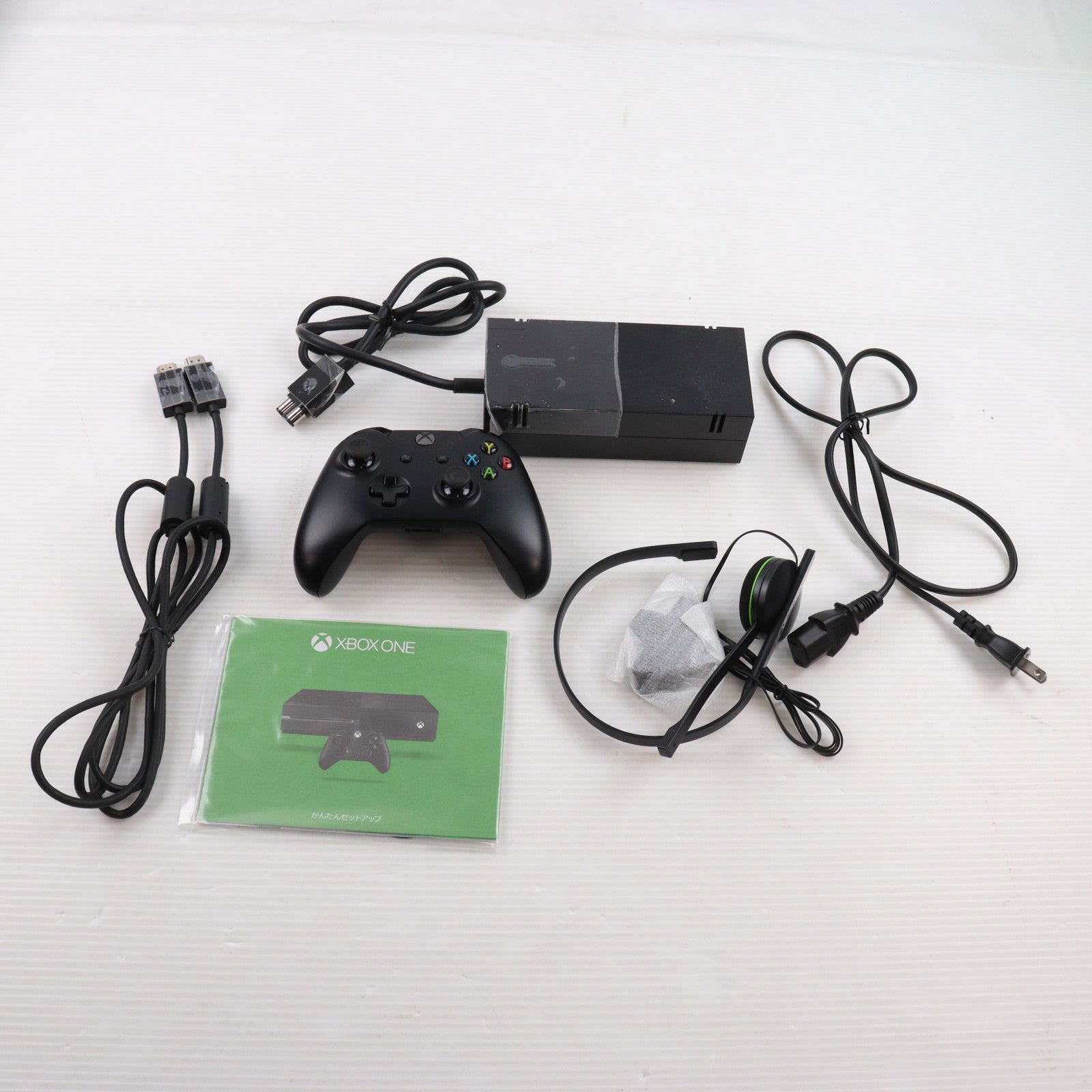 【中古即納】[XboxOne] (本体) Xbox One(タイタンフォール同梱版) 日本マイクロソフト(5C7-00034)(20140904)