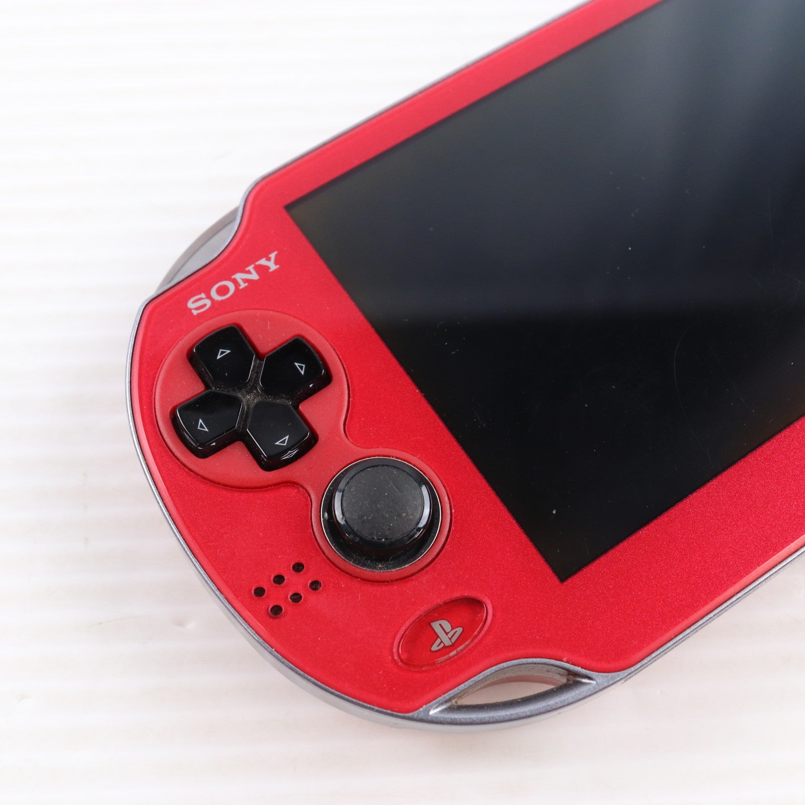 【中古即納】[PSVita] (本体) PlayStation Vita(プレイステーション ヴィータ) Wi-Fiモデル コズミック・レッド SCE(PCH-1000ZA03)(20121115)