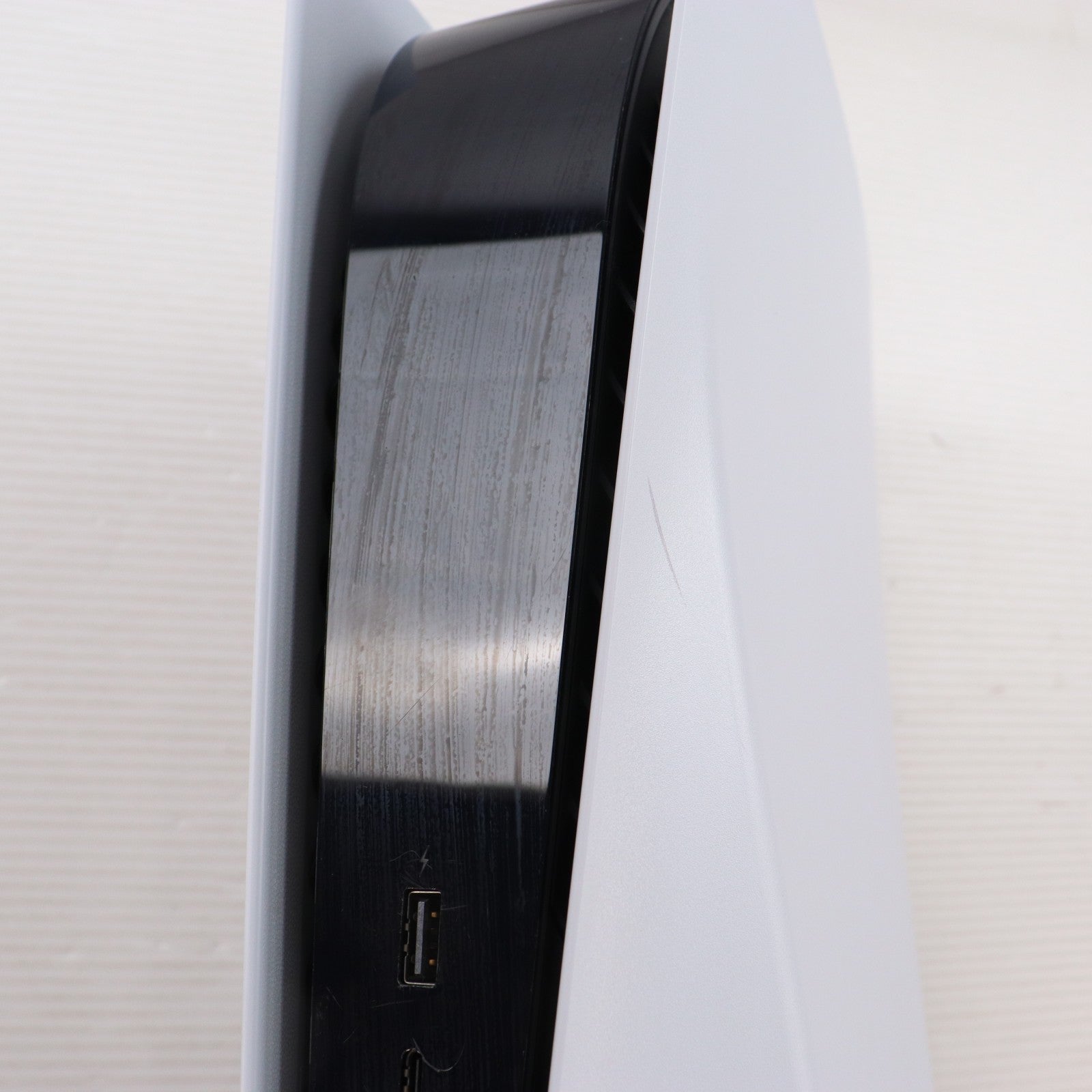【中古即納】[PS5] (本体) PlayStation 5(プレイステーション5) SIE(CFI-1000A01)(20201112)
