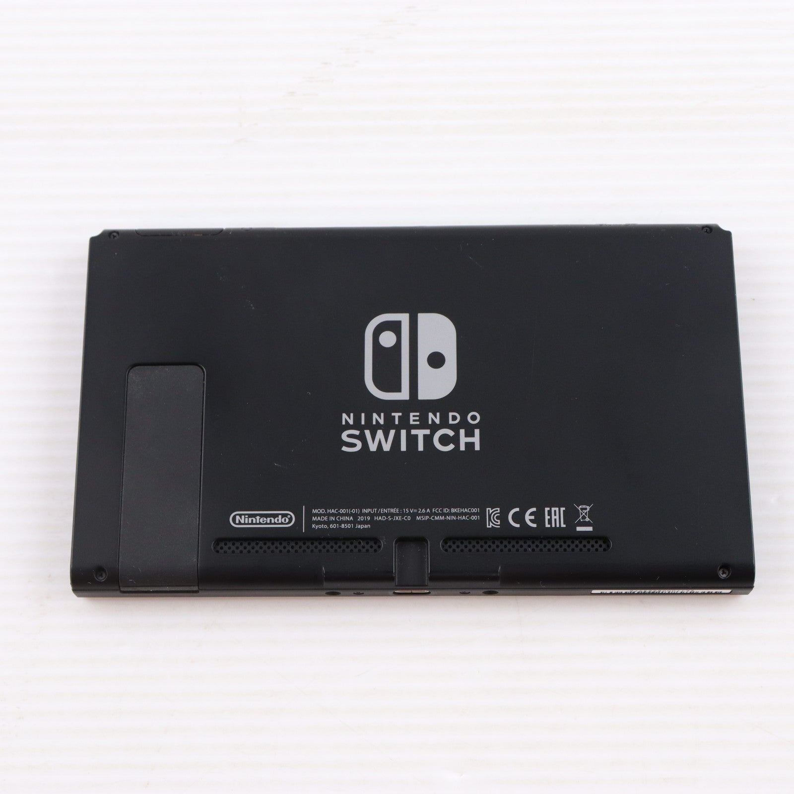 【中古即納】[Switch] (本体) Nintendo Switch(ニンテンドースイッチ) Joy-Con(L)/R グレー 任天堂(HAD-S-KAAAA)(20190830)