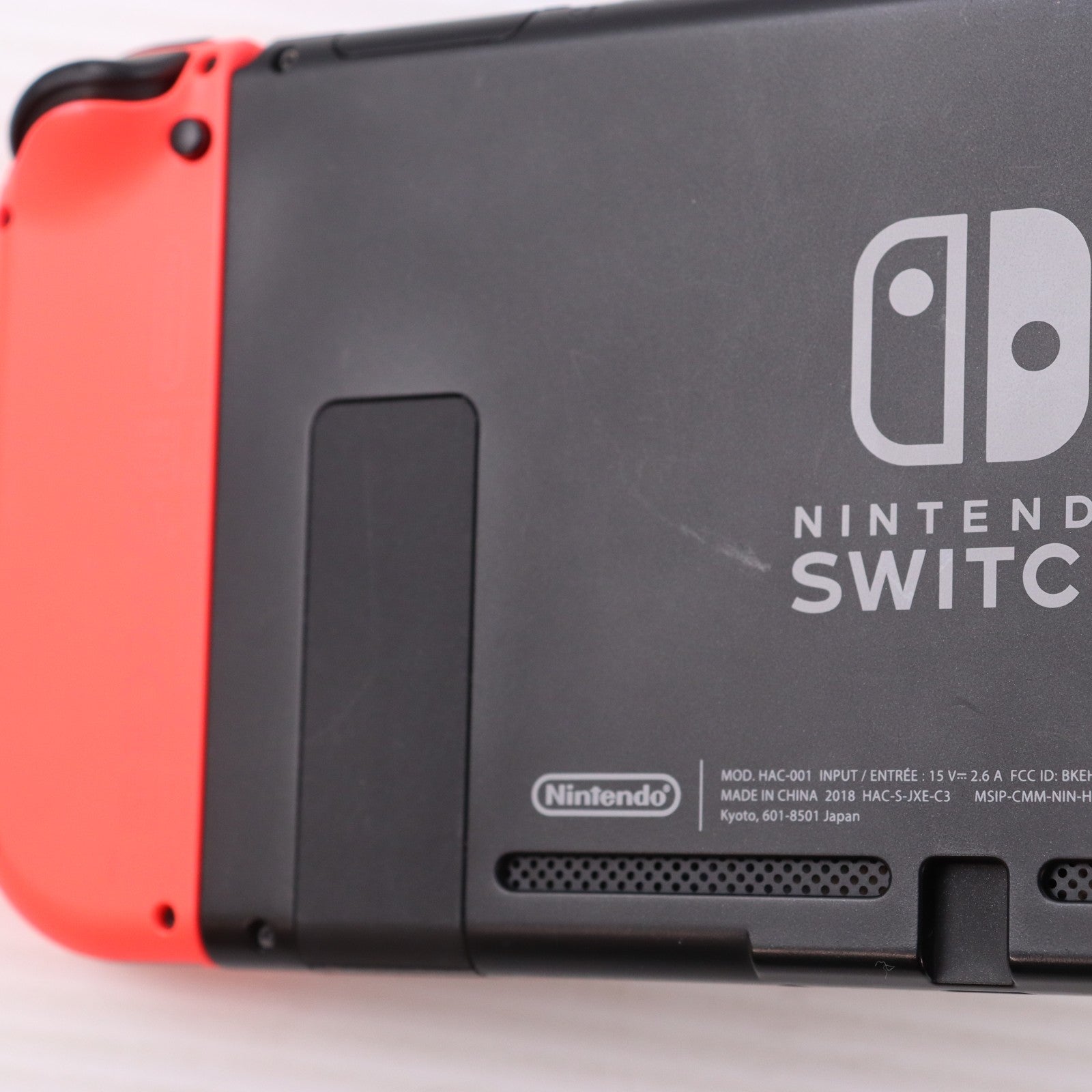 【中古即納】[Switch] (本体) Nintendo Switch(ニンテンドースイッチ) Joy-Con(L) ネオンブルー/R ネオンレッド 任天堂(HAC-S-KABAA)(20170303)
