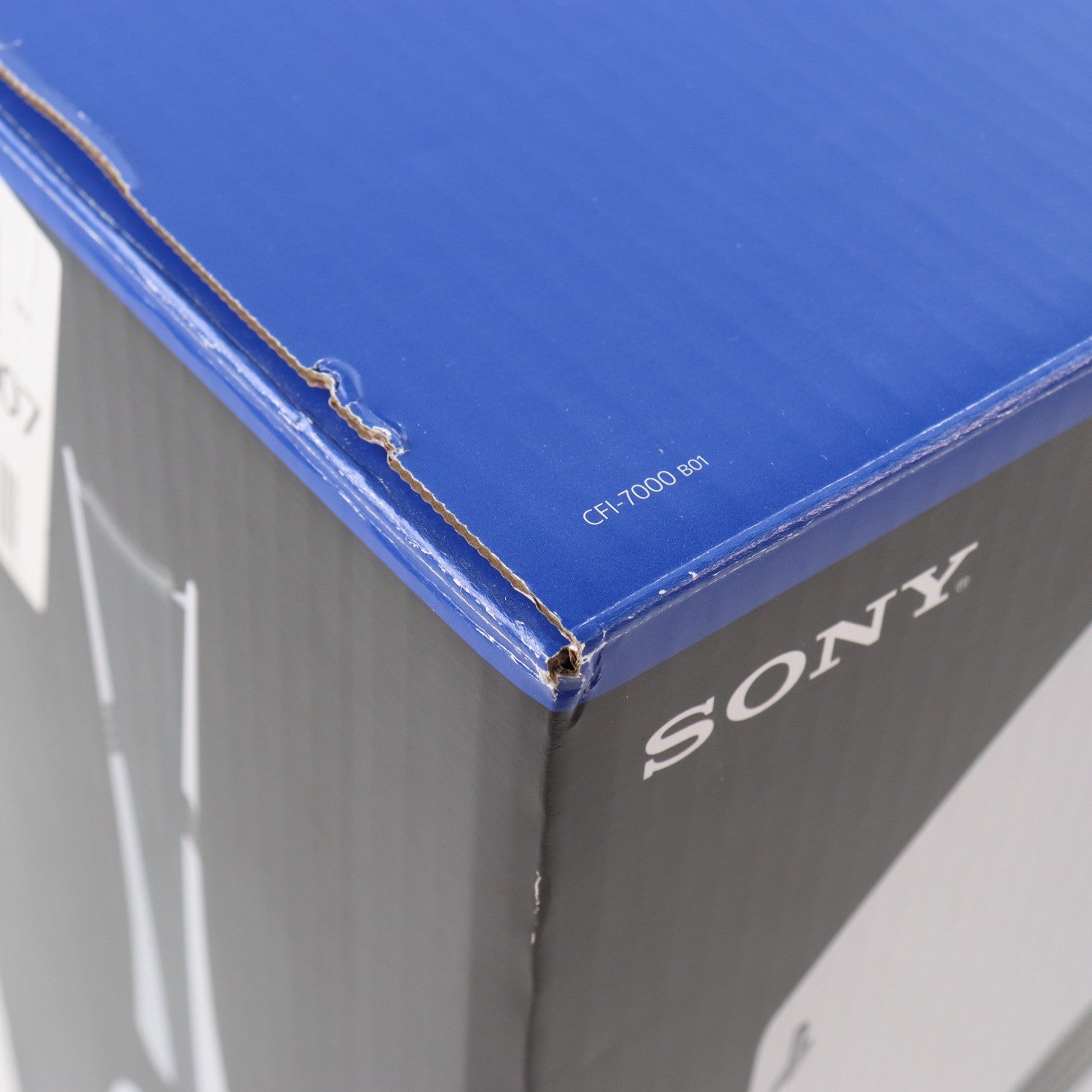 【中古即納】[PS5] (本体) PlayStation5 Pro(プレイステーション5 プロ) SIE(CFI-7000B01)(20241107)