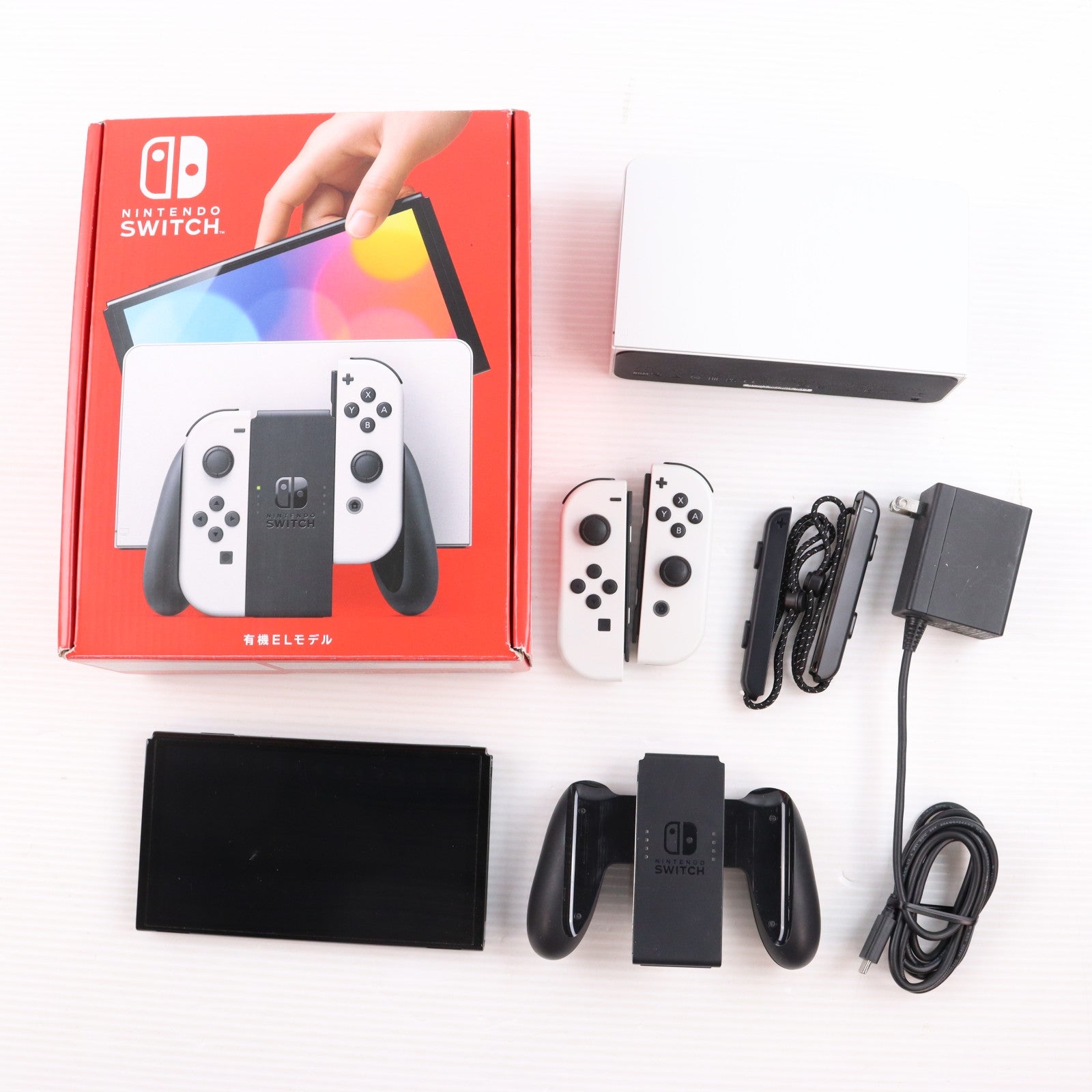 【中古即納】[Switch] (本体) Nintendo Switch(ニンテンドースイッチ) 有機ELモデル Joy-Con(L)/(R) ホワイト 任天堂(HEG-S-KAAAA)(20211008)