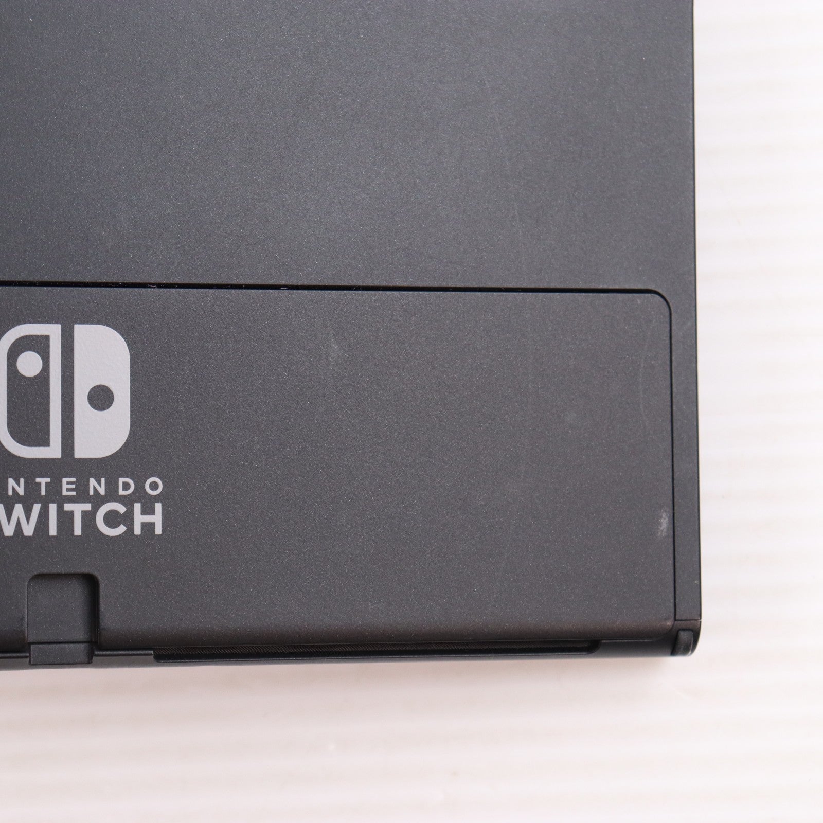 【中古即納】[Switch] (本体) Nintendo Switch(ニンテンドースイッチ) 有機ELモデル Joy-Con(L)/(R) ホワイト 任天堂(HEG-S-KAAAA)(20211008)