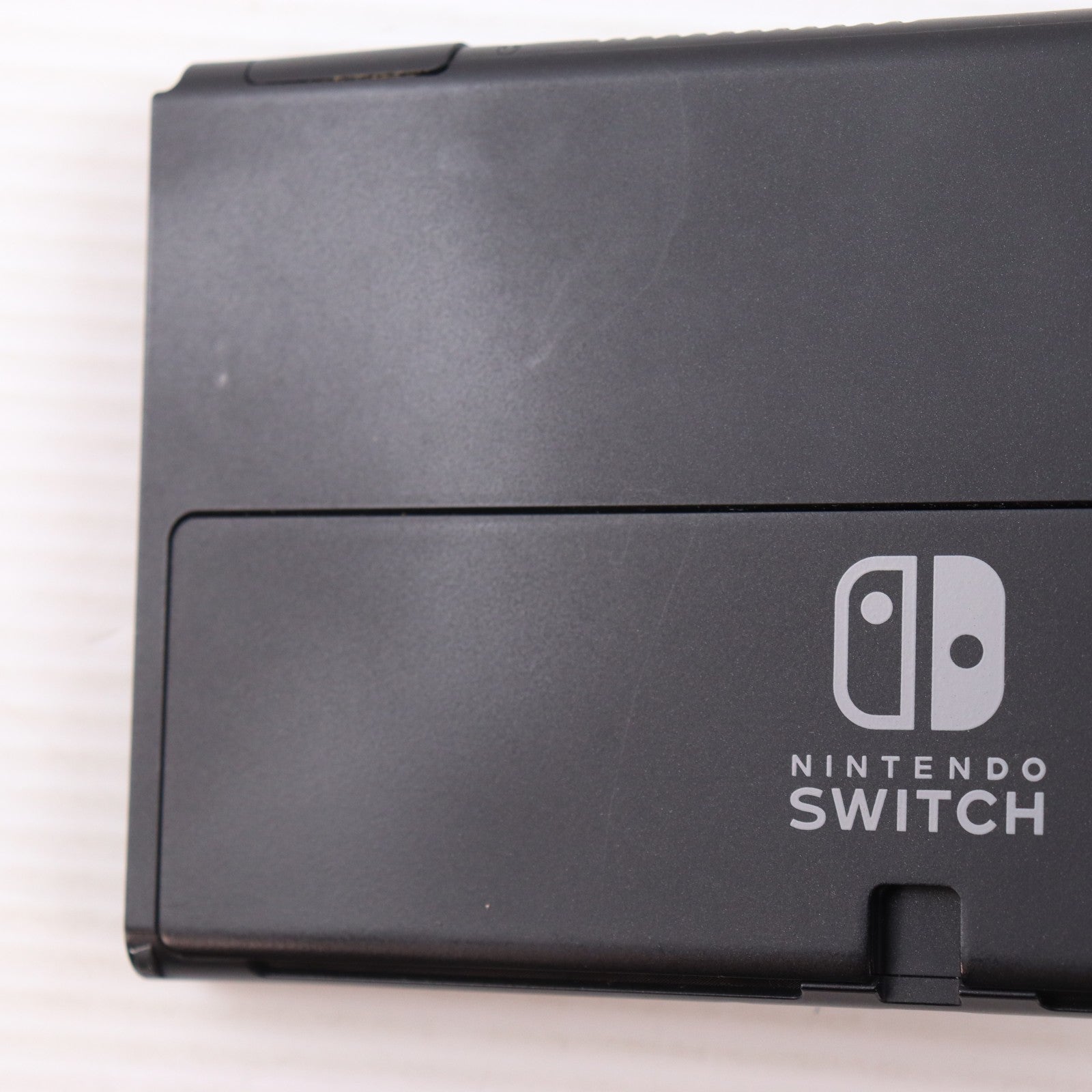 【中古即納】[Switch] (本体) Nintendo Switch(ニンテンドースイッチ) 有機ELモデル Joy-Con(L)/(R) ホワイト 任天堂(HEG-S-KAAAA)(20211008)
