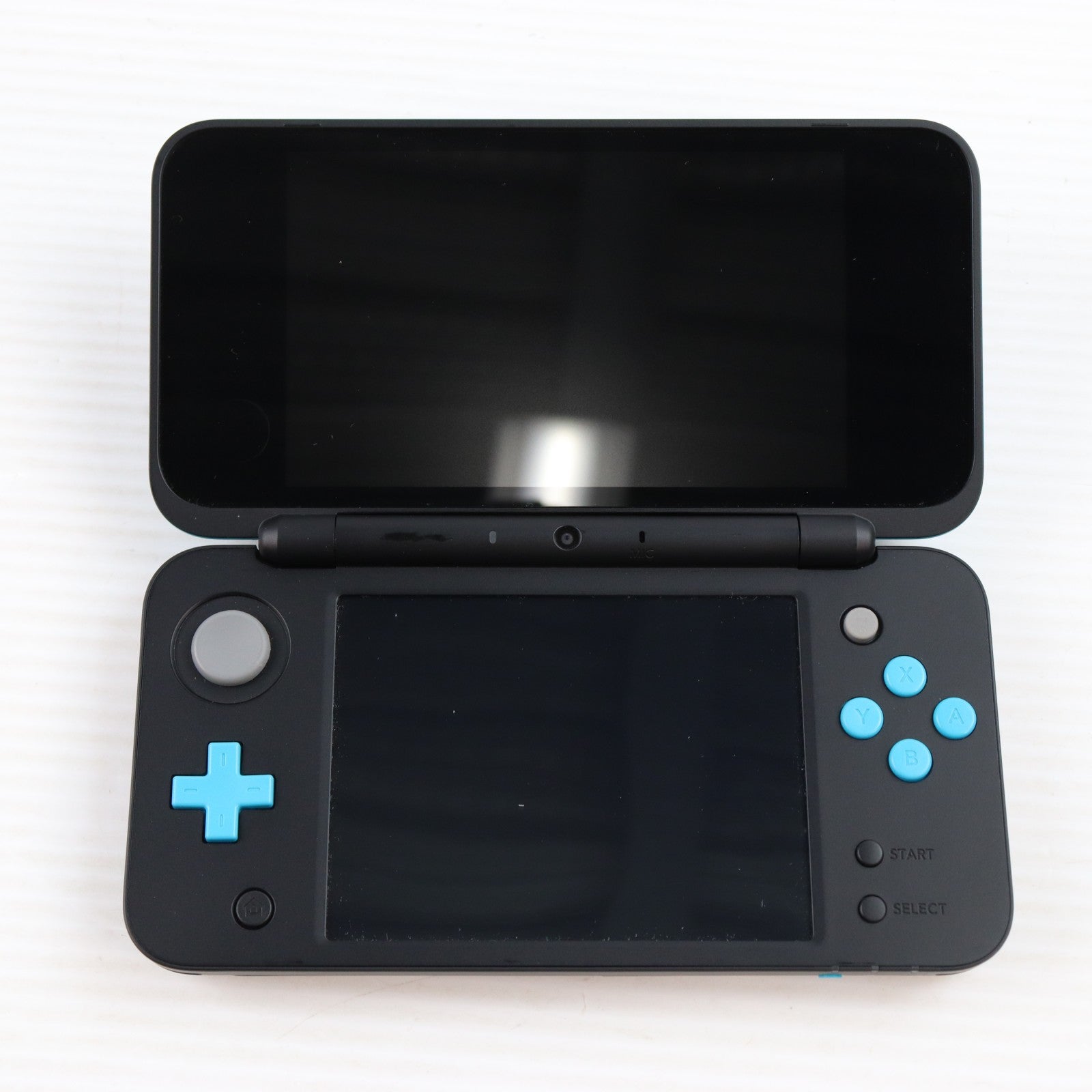 【中古即納】[3DS] (本体) Newニンテンドー2DS LL ブラック×ターコイズ 任天堂(JAN-S-BAAA)(20170713)