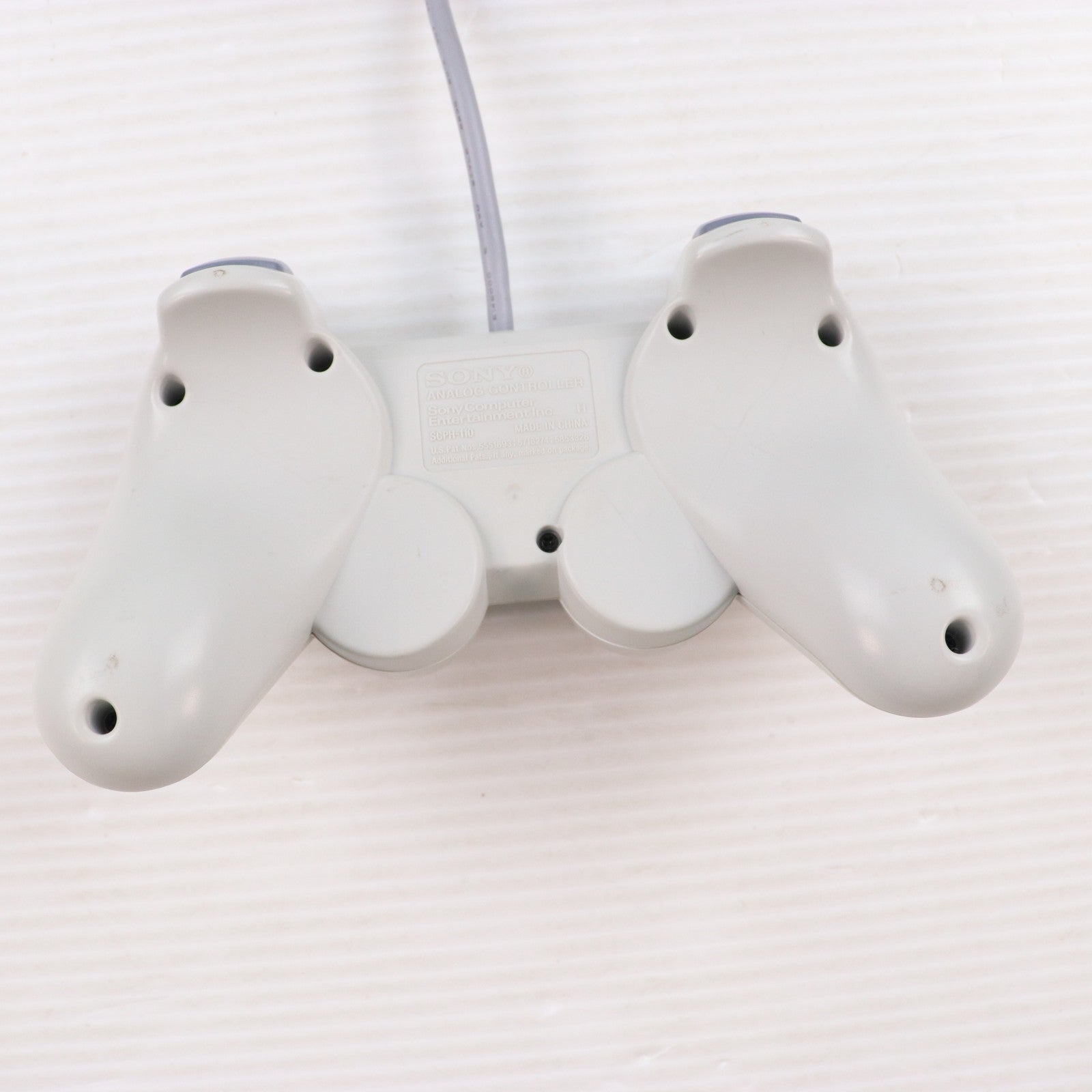 【中古即納】[PS] (本体) PlayStation PS one(プレイステーション ピーエス ワン)&液晶モニターCOMBO SCE(SCPH-140)(20011122)