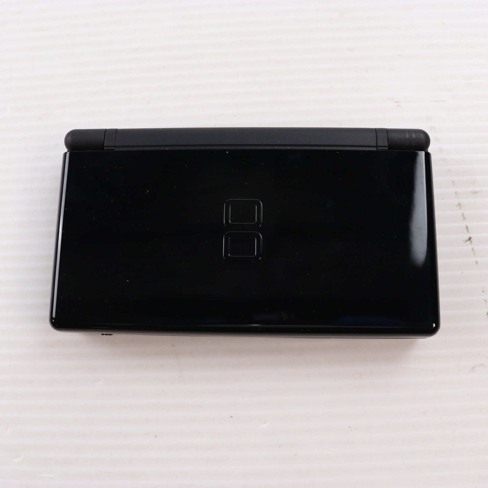 【中古即納】[NDS] (本体) ニンテンドーDS Lite(ライト) ジェットブラック 任天堂(USG-S-KA)(20060902)