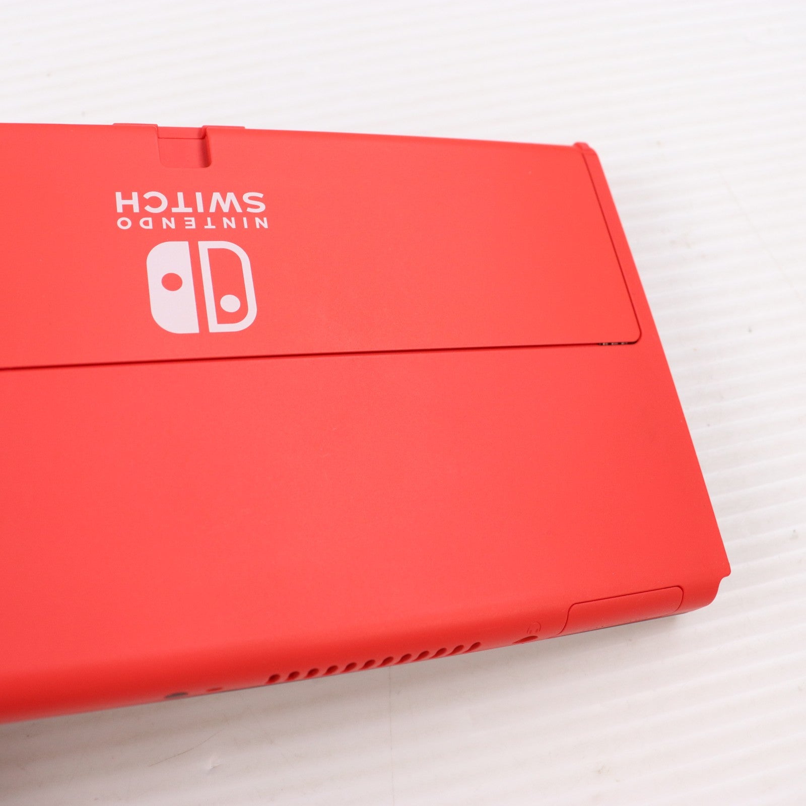【中古即納】[Switch] (本体) Nintendo Switch(ニンテンドースイッチ) 有機ELモデル マリオレッド 任天堂(HEG-S-RAAAA)(20231006)