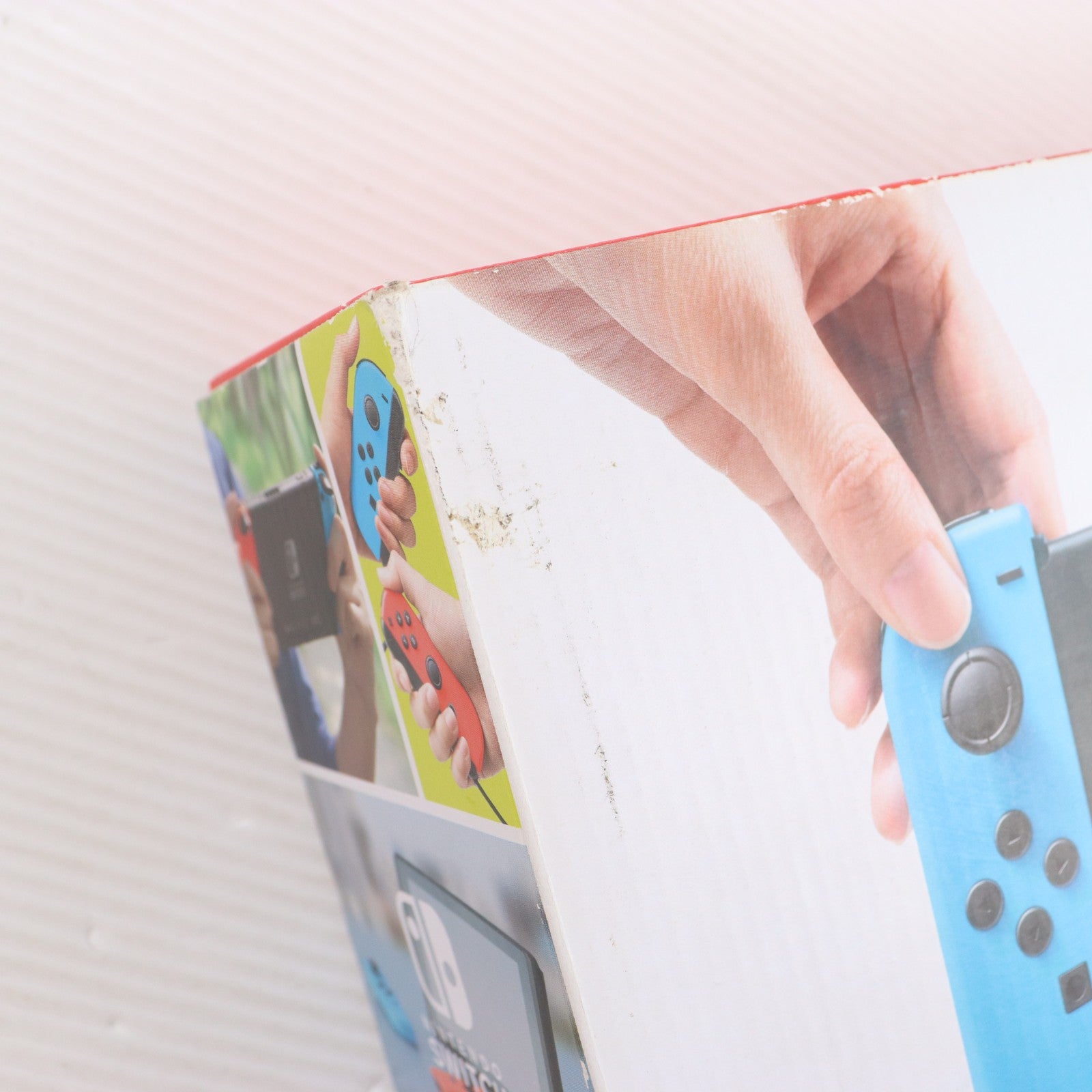 【中古即納】[Switch] (本体) Nintendo Switch(ニンテンドースイッチ) Joy-Con(L) ネオンブルー/R ネオンレッド 任天堂(HAC-S-KABAA)(20170303)