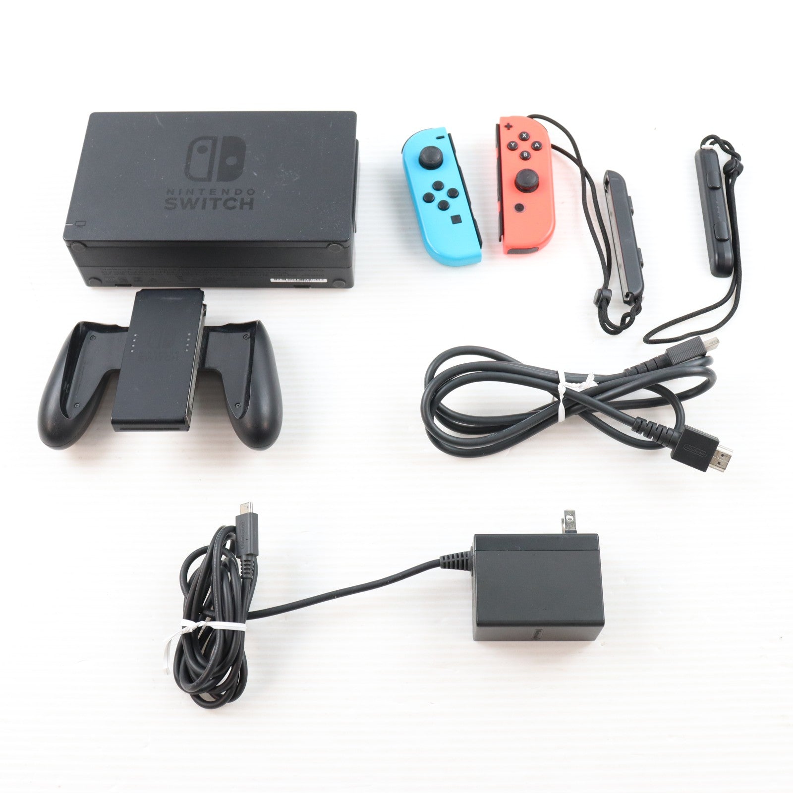 【中古即納】[Switch] (本体) Nintendo Switch(ニンテンドースイッチ) Joy-Con(L) ネオンブルー/R ネオンレッド 任天堂(HAC-S-KABAA)(20170303)