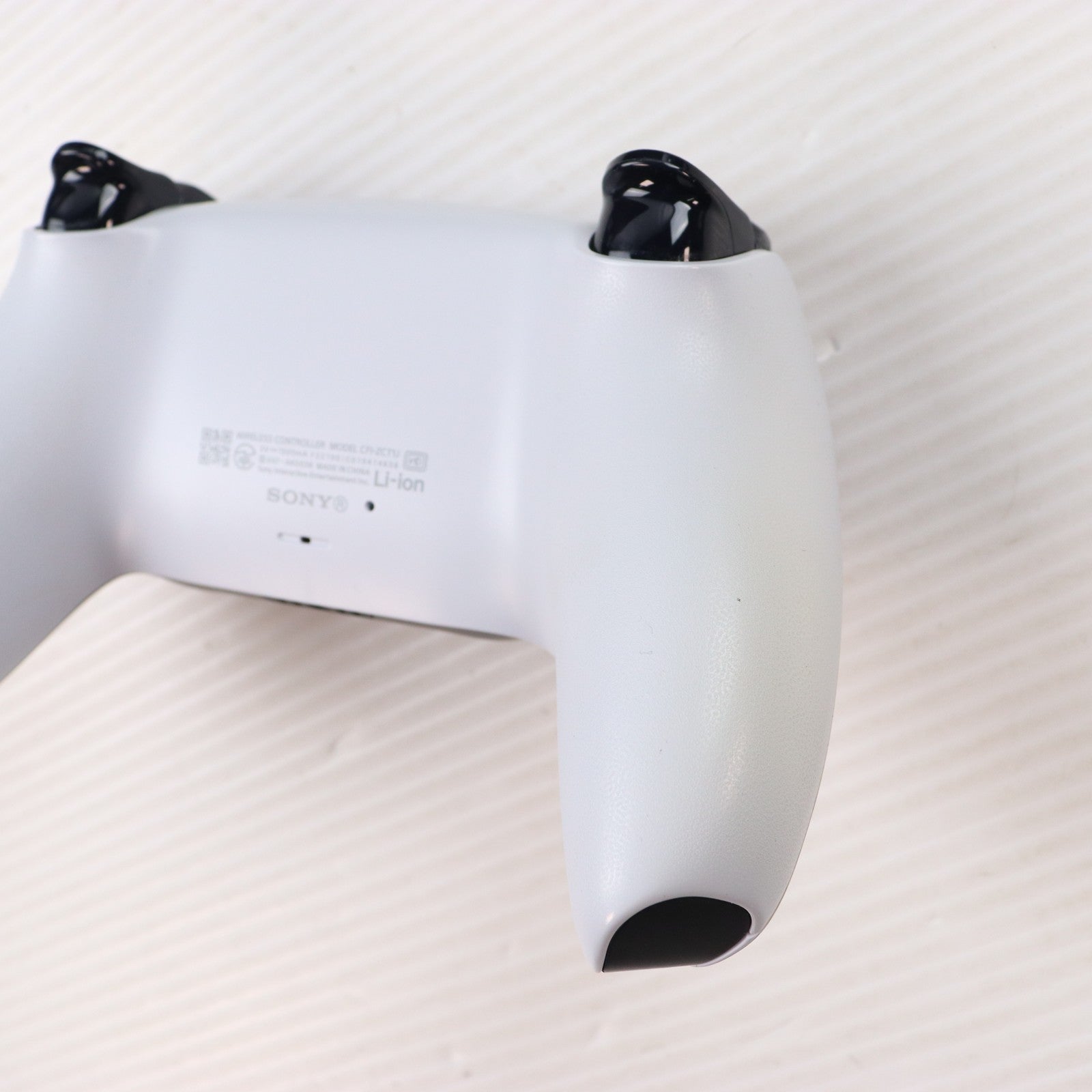 【中古即納】[PS5] (本体) PlayStation 5(プレイステーション5) デジタル・エディション SIE(CFI-1100B01)(20210720)