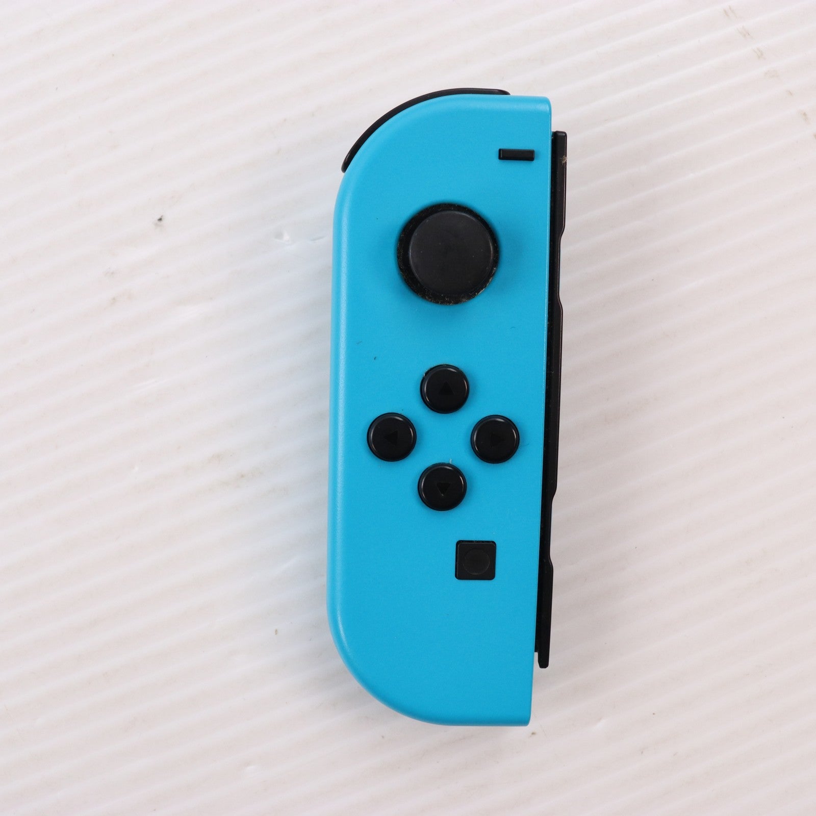 【中古即納】[Switch] (本体) Nintendo Switch(ニンテンドースイッチ) Joy-Con(L) ネオンブルー/(R) ネオンレッド 任天堂(HAD-S-KABAA)(20190830)