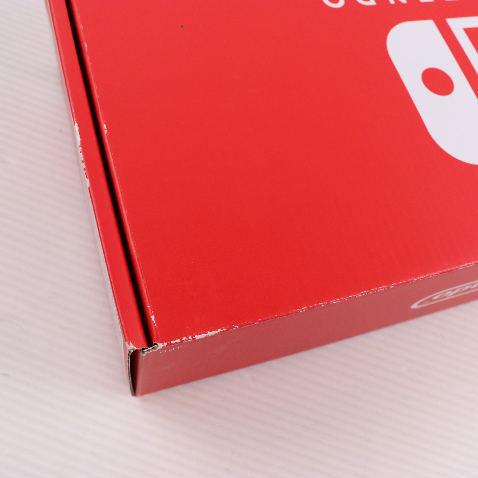 【中古即納】[Switch] (本体) マイニンテンドーストア限定 (新型)Nintendo Switch(ニンテンドースイッチ) カスタマイズ Joy-Con(L) ブルー/(R) ネオンパープル Joy-Conストラップ ブラック 任天堂(HAD-S-KAYAA)(20190830)