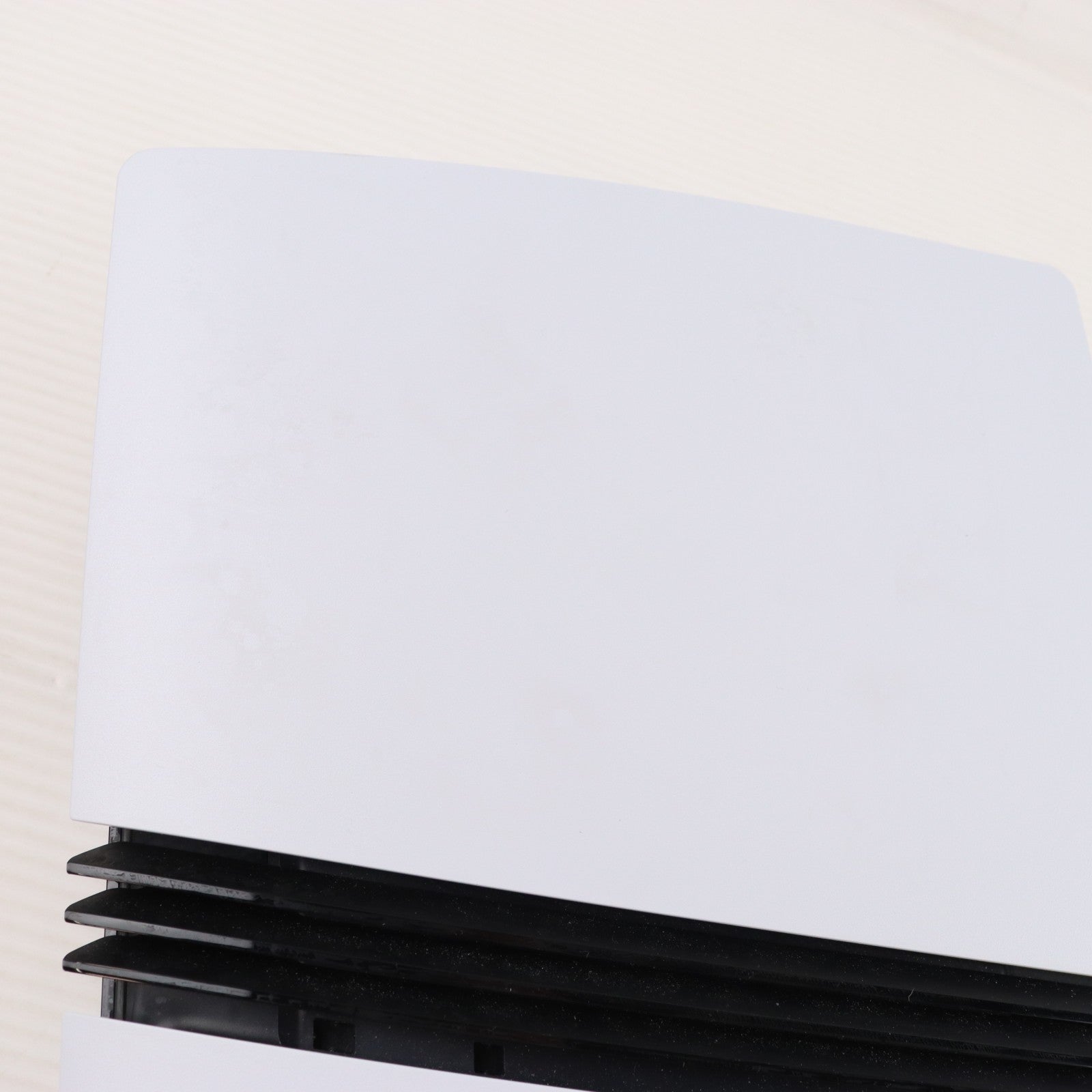 【中古即納】[PS5] (本体) PlayStation5 Pro(プレイステーション5 プロ) SIE(CFI-7000B01)(20241107)