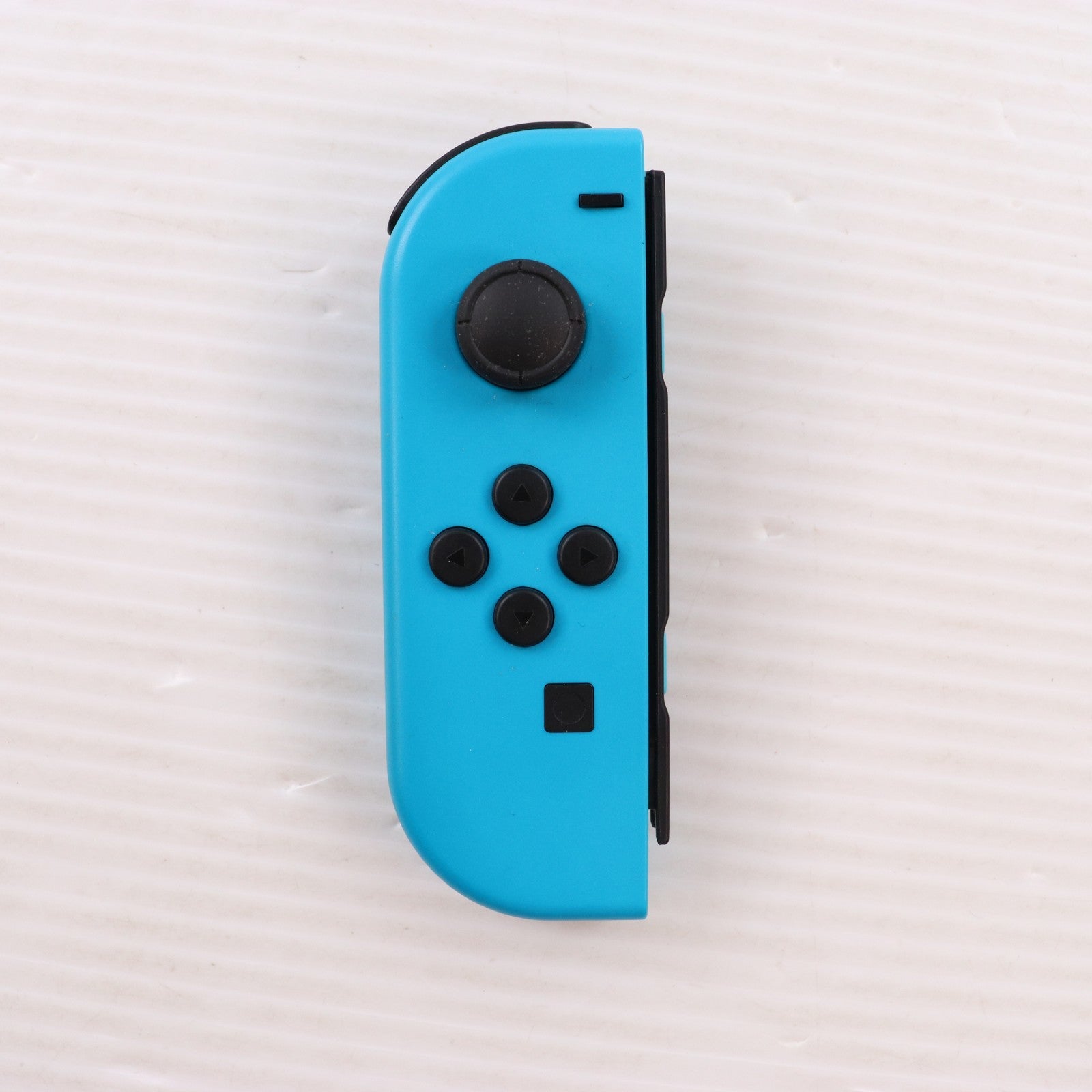 【中古即納】[Switch] (本体) Nintendo Switch(ニンテンドースイッチ) Joy-Con(L) ネオンブルー/R ネオンレッド 任天堂(HAC-S-KABAA)(20170303)