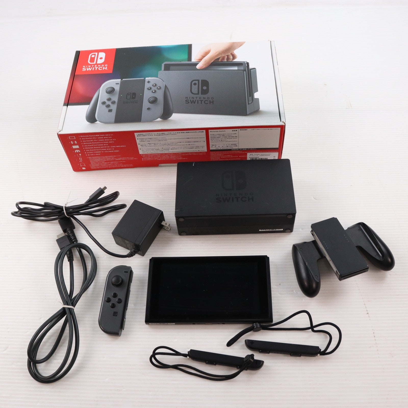 【中古即納】[Switch] (本体) Nintendo Switch(ニンテンドースイッチ) Joy-Con(L)/R グレー 任天堂(HAC-S-KAAAA)(20170303)