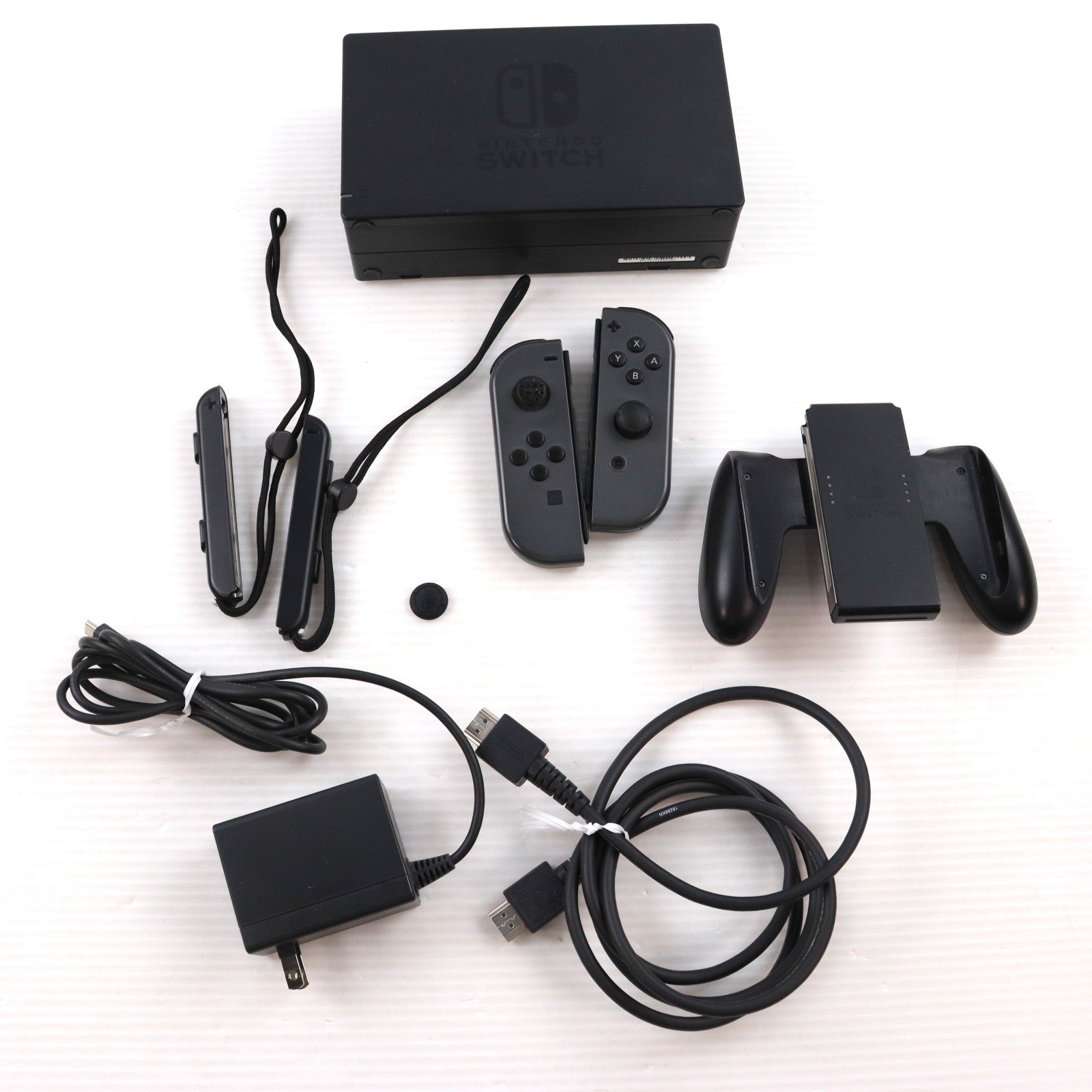 【中古即納】[Switch] (本体) Nintendo Switch(ニンテンドースイッチ) Joy-Con(L)/R グレー 任天堂(HAD-S-KAAAA)(20190830)