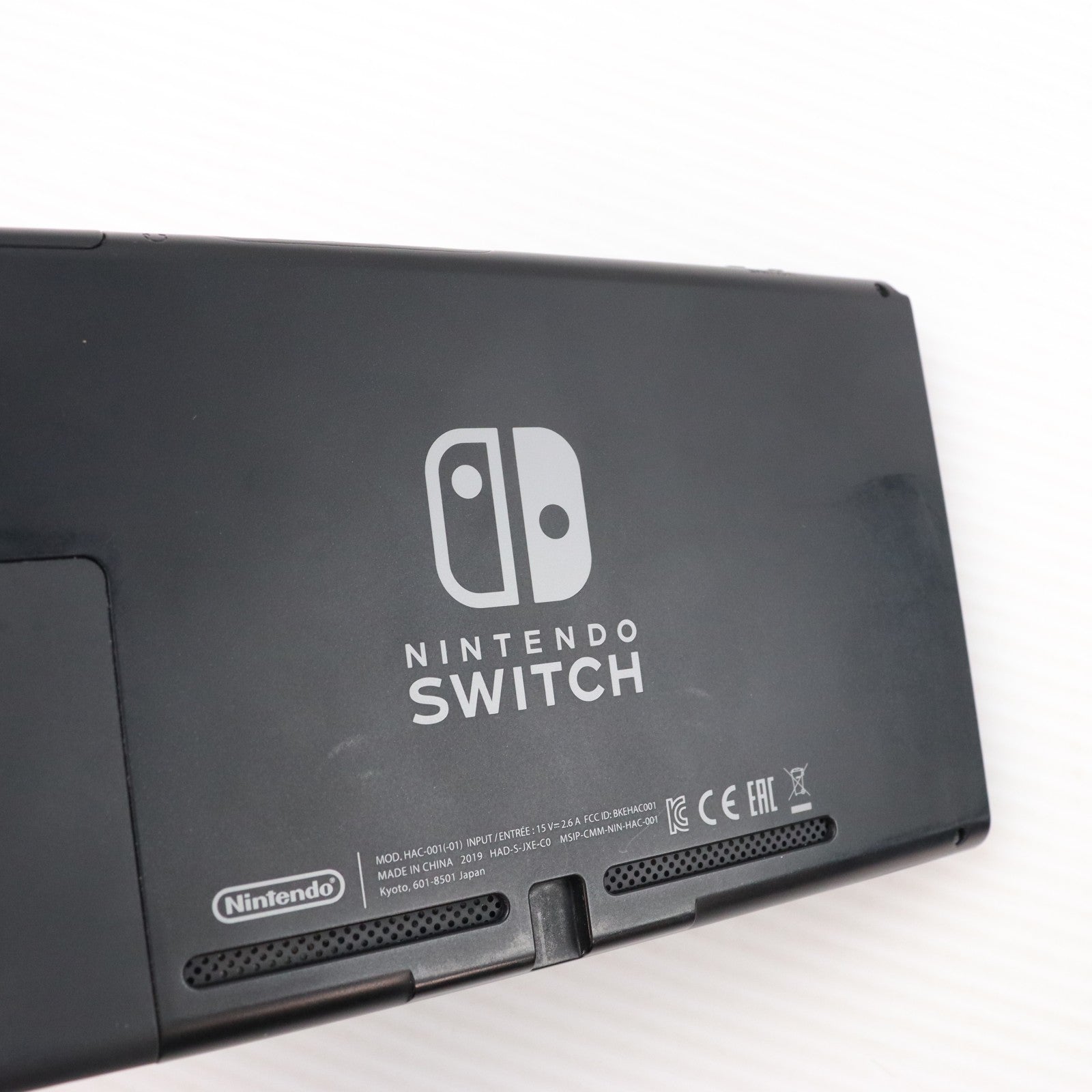 【中古即納】[Switch] (本体) Nintendo Switch(ニンテンドースイッチ) Joy-Con(L)/R グレー 任天堂(HAD-S-KAAAA)(20190830)
