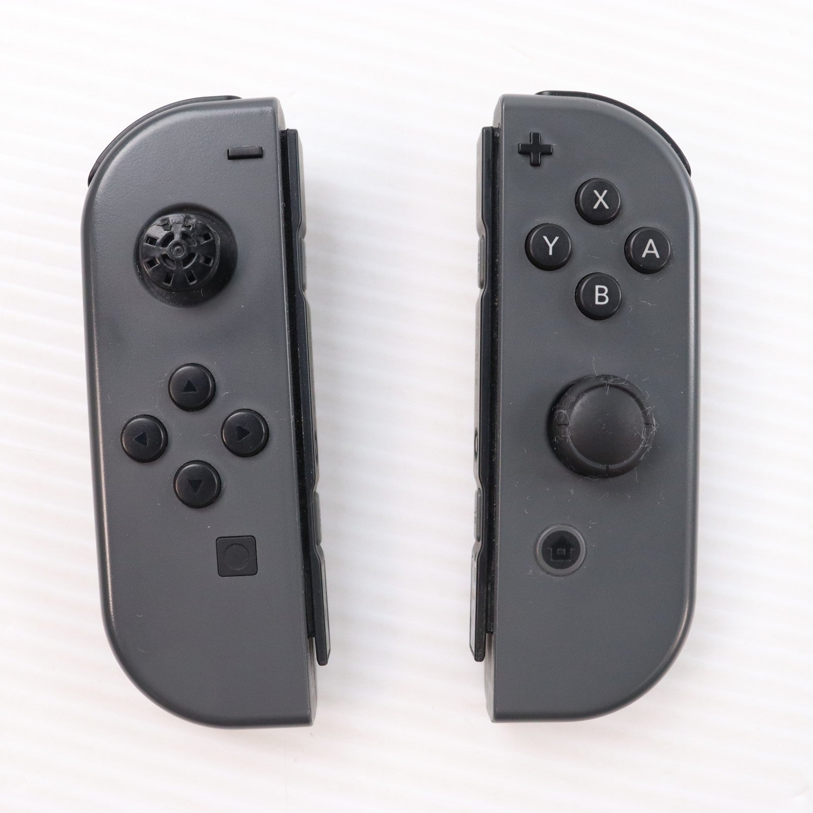 【中古即納】[Switch] (本体) Nintendo Switch(ニンテンドースイッチ) Joy-Con(L)/R グレー 任天堂(HAD-S-KAAAA)(20190830)