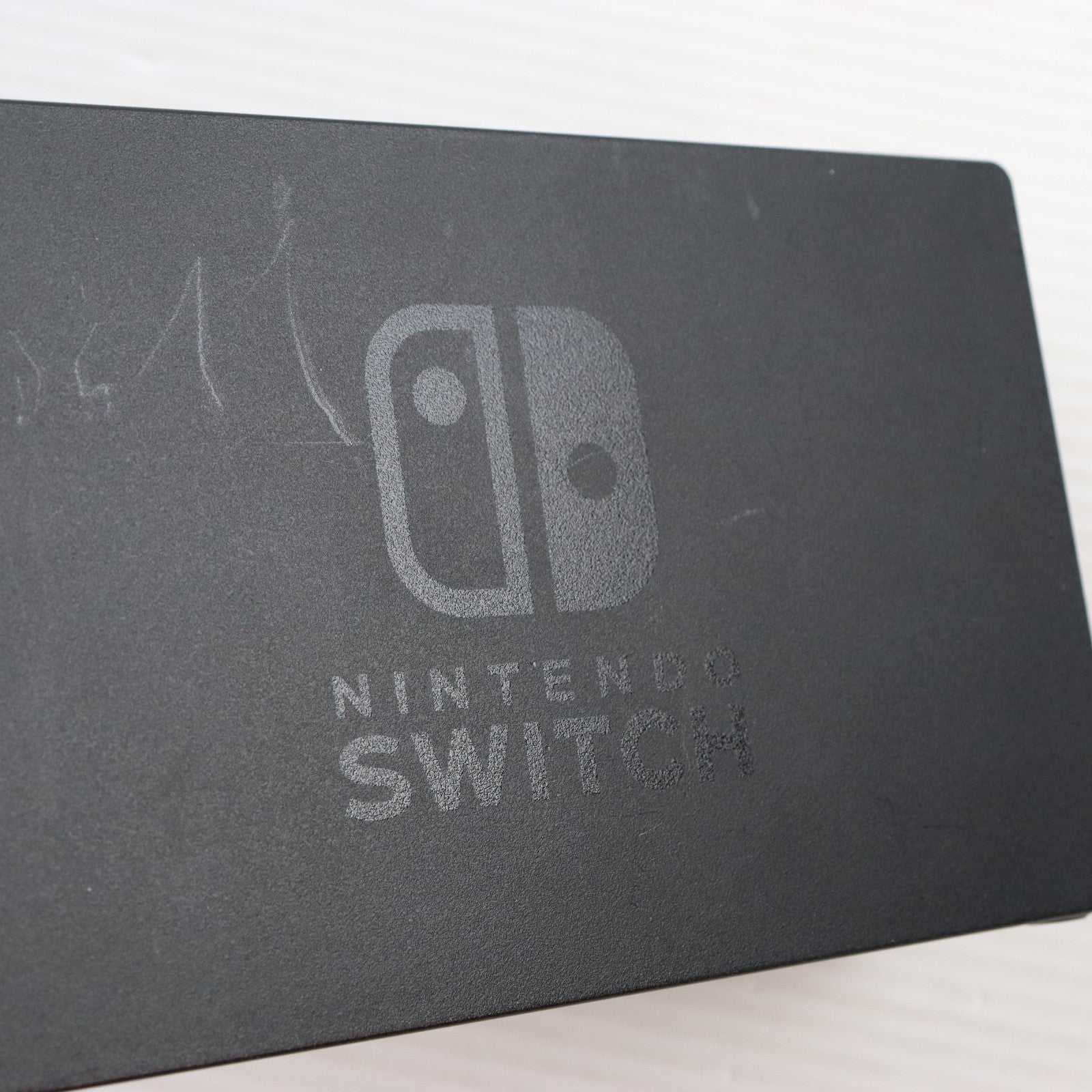 【中古即納】[Switch] (本体) Nintendo Switch(ニンテンドースイッチ) Joy-Con(L)/R グレー 任天堂(HAC-S-KAAAA)(20170303)