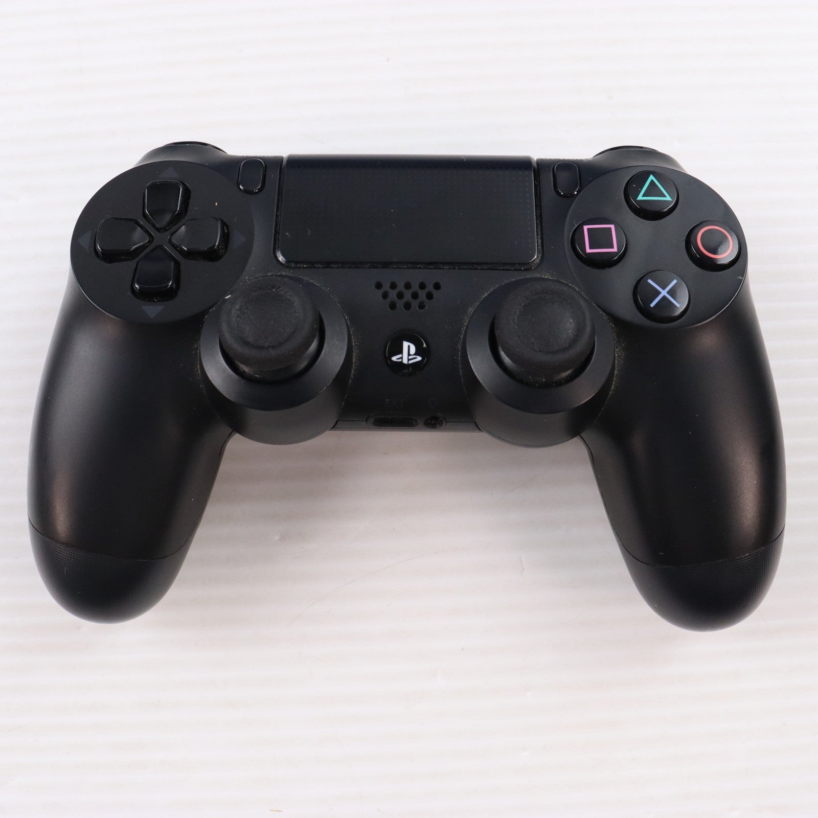 【中古即納】[PS4] (本体) PlayStation 4(プレイステーション4) ジェット・ブラック HDD500GB SCE(CUH-1200AB01)(20150625)