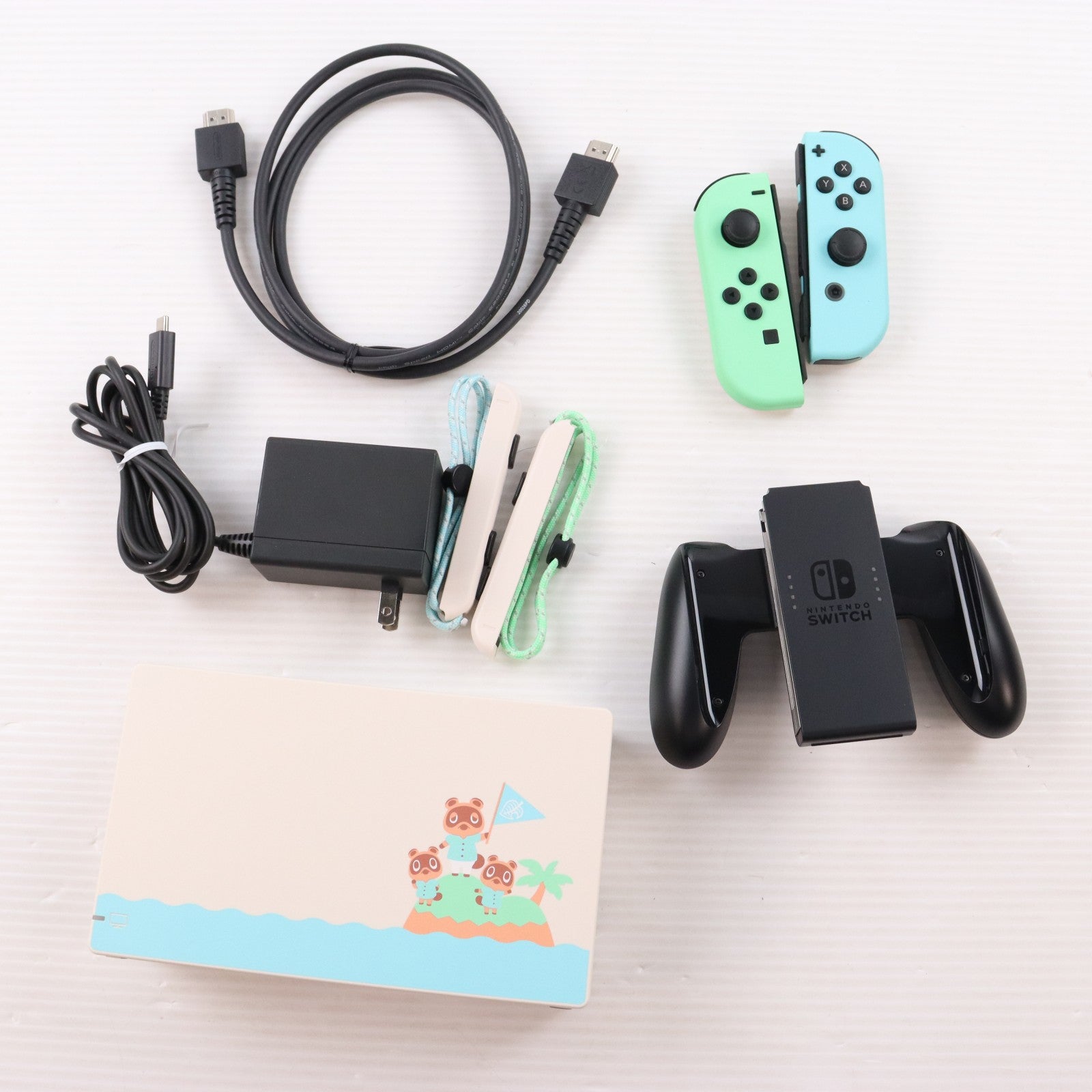 【中古即納】[Switch] (本体)(ソフト無し) Nintendo Switch(ニンテンドースイッチ) あつまれ どうぶつの森セット 任天堂(HAD-S-KEAGC)(20200320)
