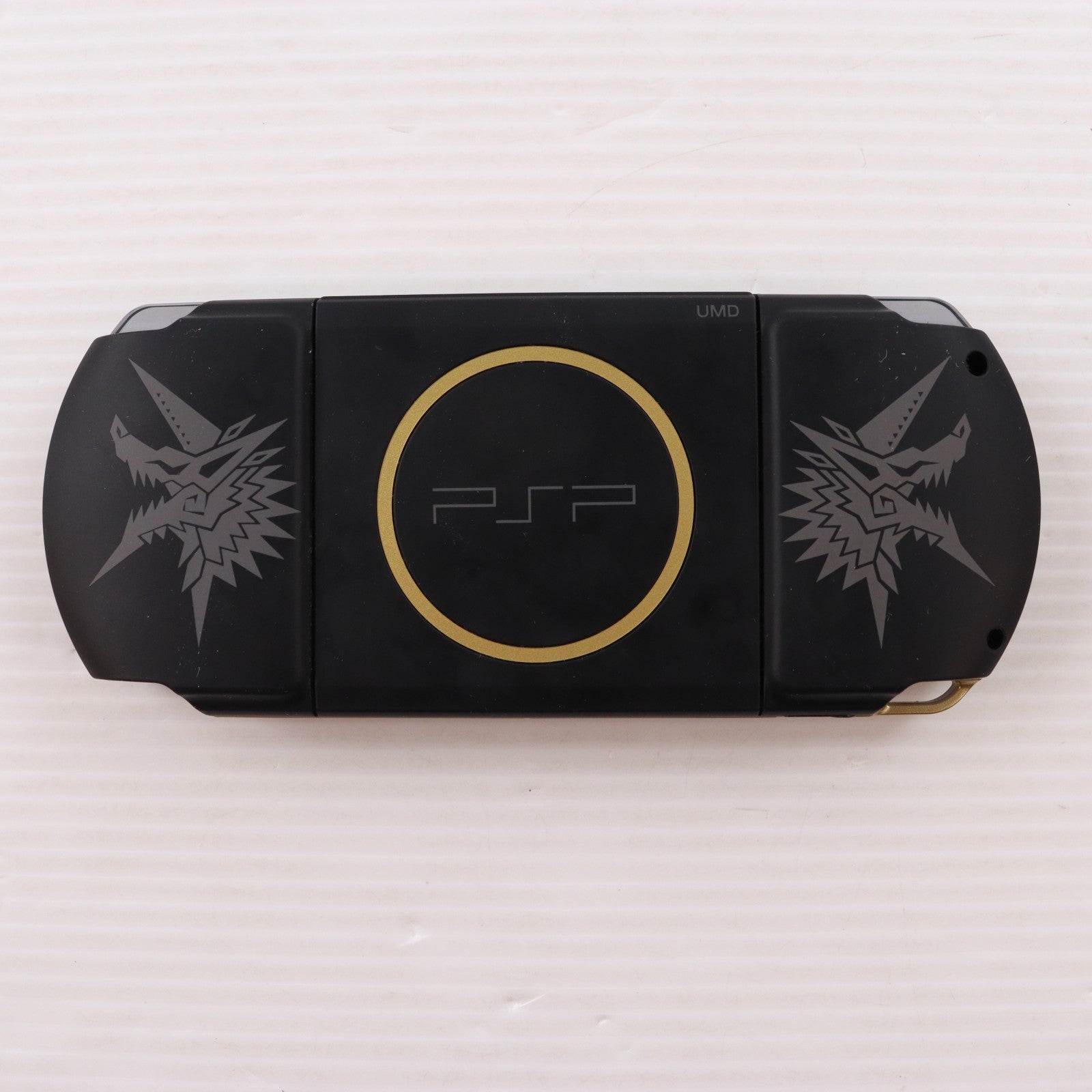 【中古即納】[PSP] (本体) PlayStation Portable(プレイステーション・ポータブル) モンスターハンターポータブル3rdハンターズモデル SCE(PSP-3000MHB)(20101201)