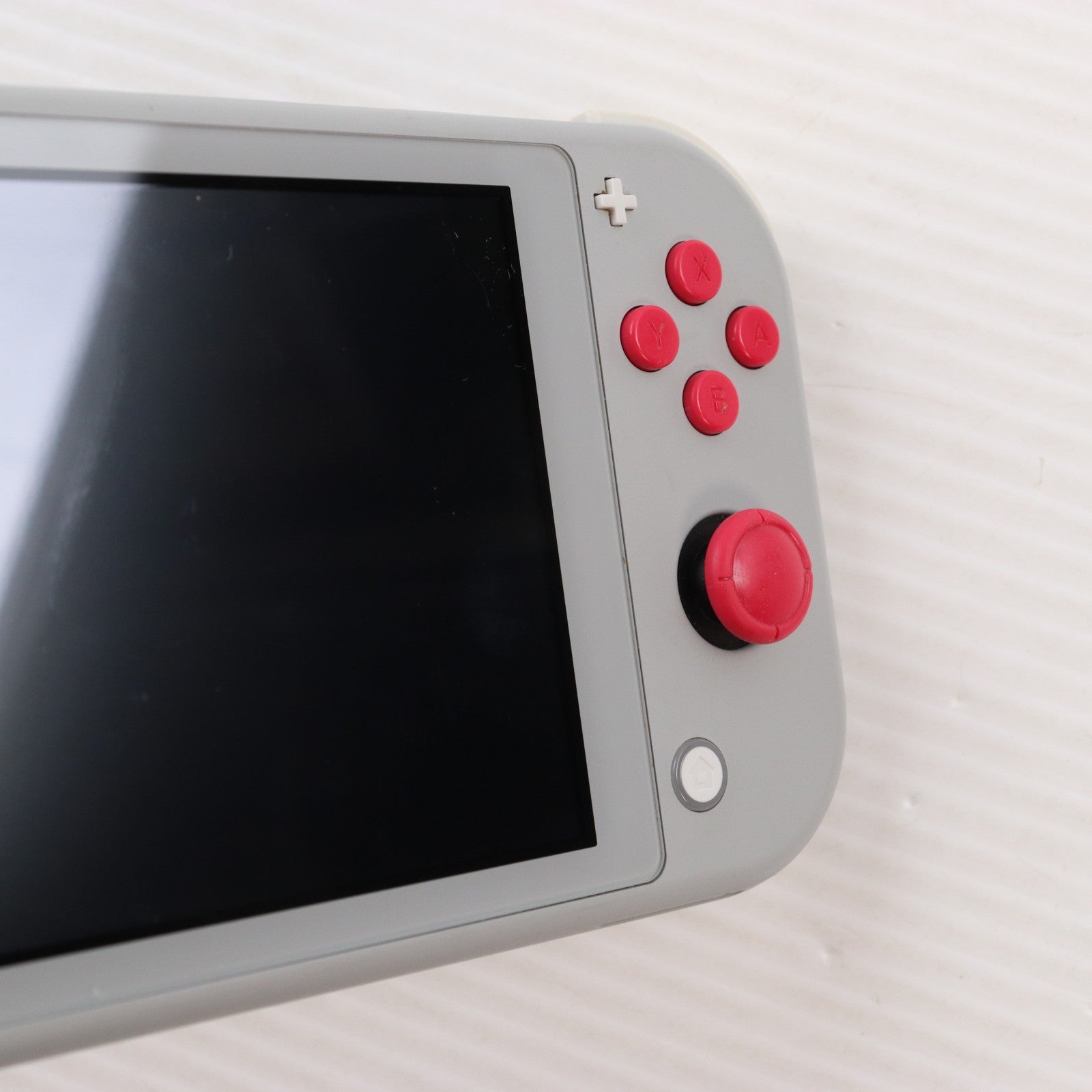 【中古即納】[Switch] (本体) Nintendo Switch Lite(ニンテンドースイッチライト) ザシアン・ザマゼンタ 任天堂(HDH-S-GBZAA)(20191101)