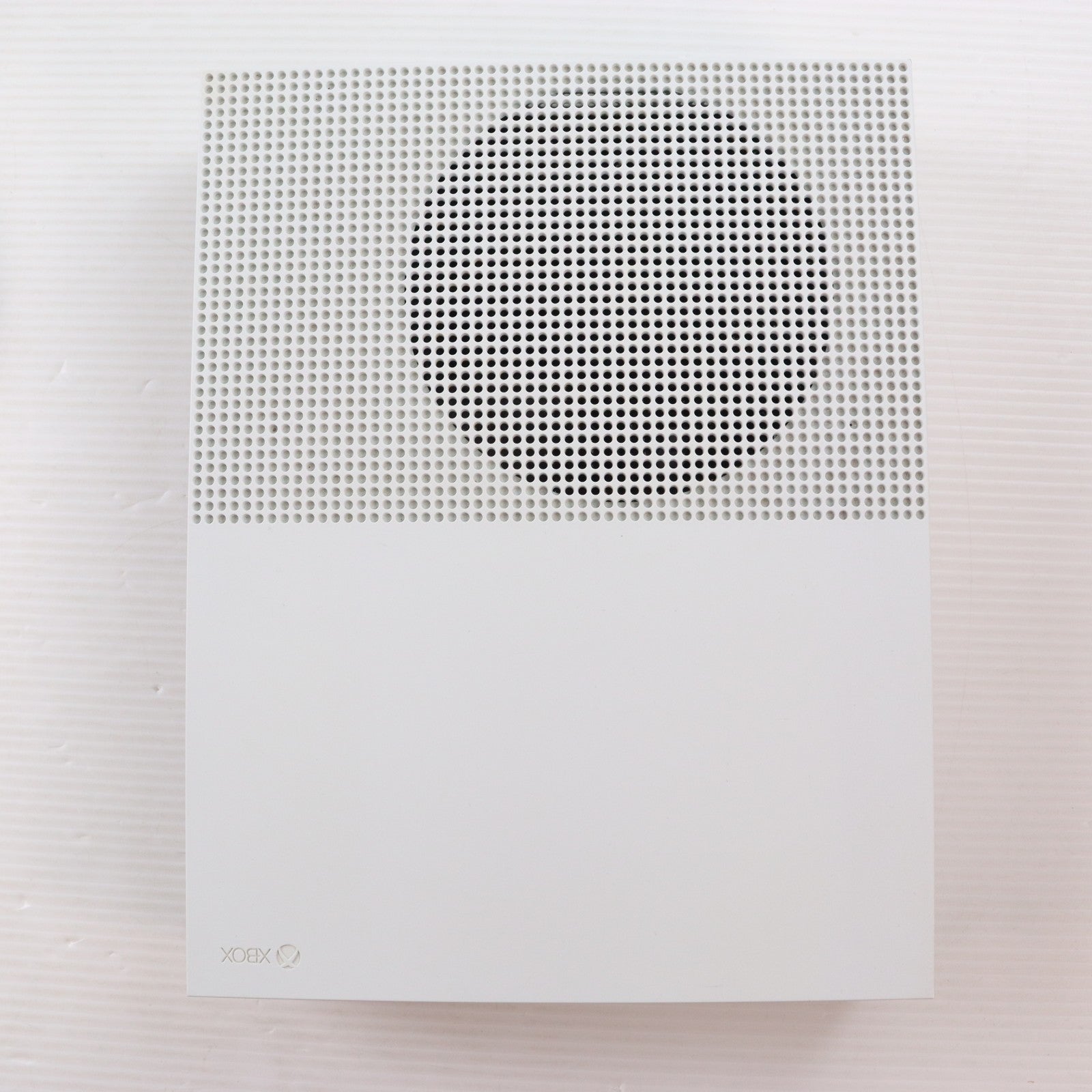 【中古即納】[XboxOne] (本体) Xbox One S 1TB(スター・ウォーズ ジェダイ:フォールン・オーダー デラックス エディション同梱版) マイクロソフト(234-01104)(20191115)
