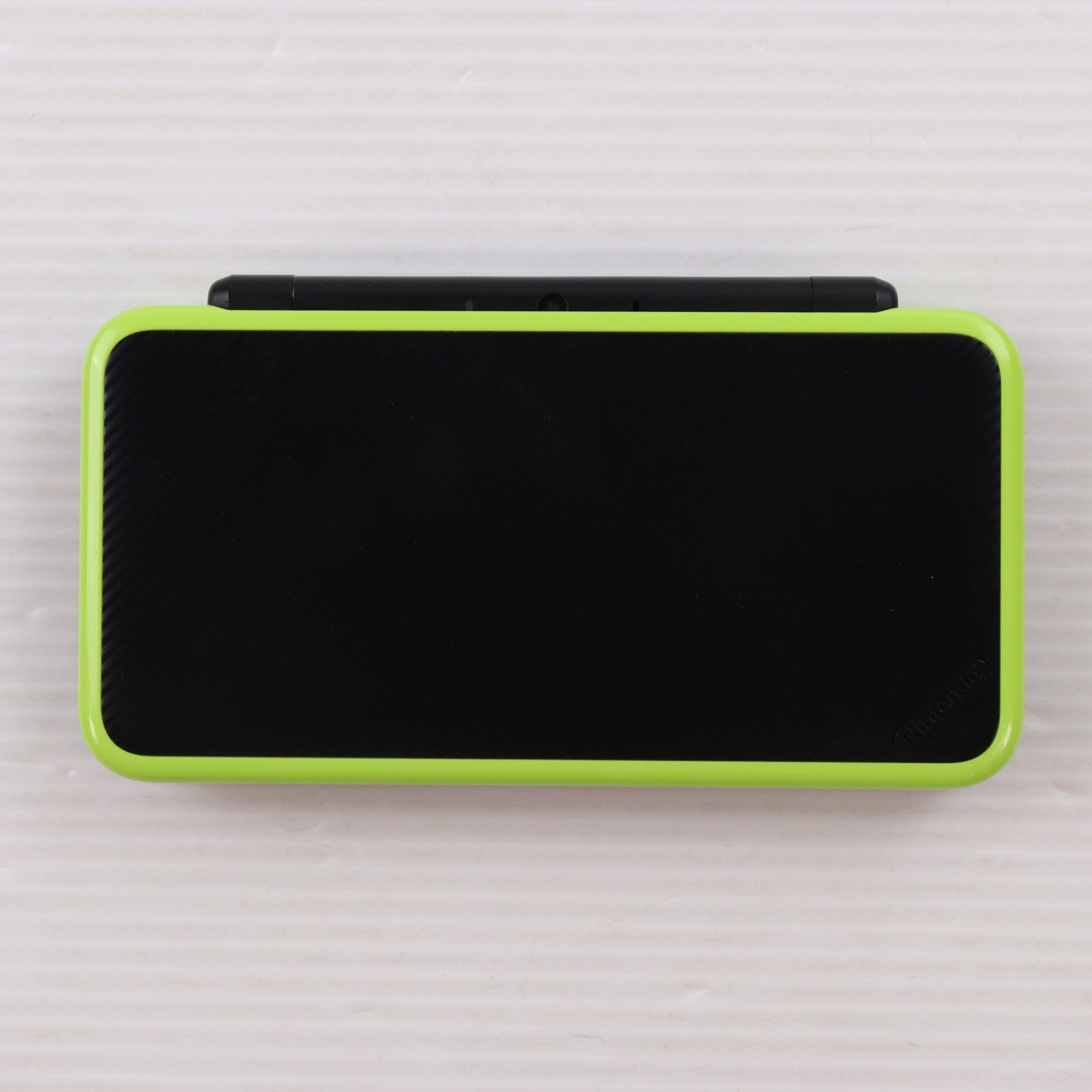 【中古即納】[3DS] (本体) Newニンテンドー2DS LL ブラック×ライム 任天堂(JAN-S-MAAA)(20171005)