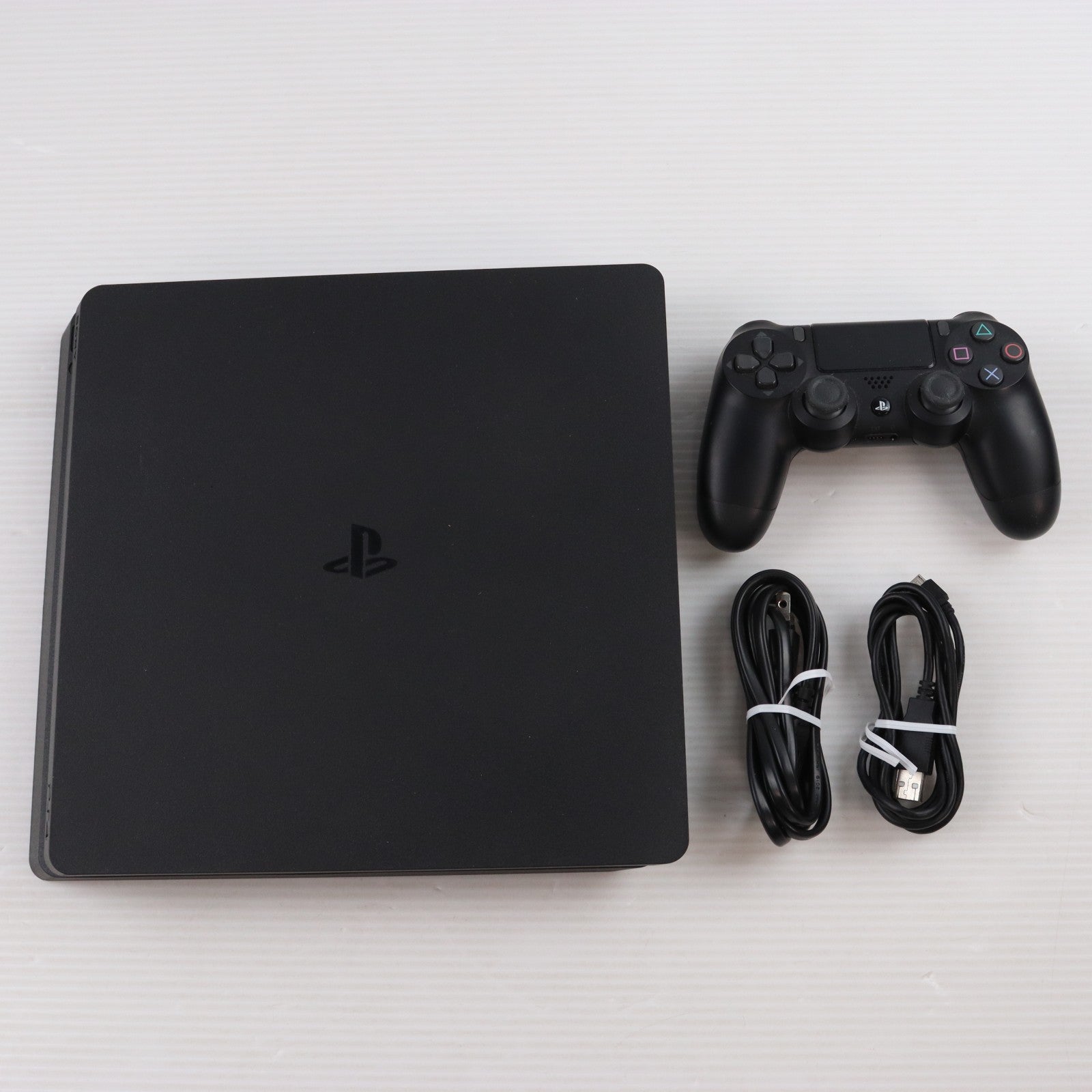 【中古即納】[PS4] (本体) PlayStation 4(プレイステーション4) ジェット・ブラック HDD500GB SIE(CUH-2200AB01)(20180702)