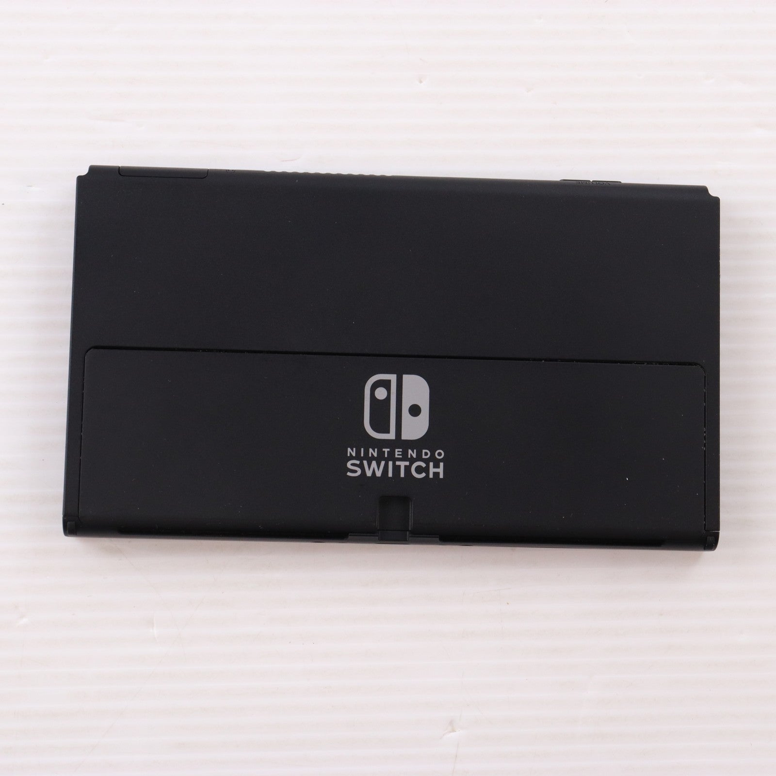 【中古即納】[Switch] (本体) Nintendo Switch(ニンテンドースイッチ) 有機ELモデル Joy-Con(L)/(R) ホワイト 任天堂(HEG-S-KAAAA)(20211008)