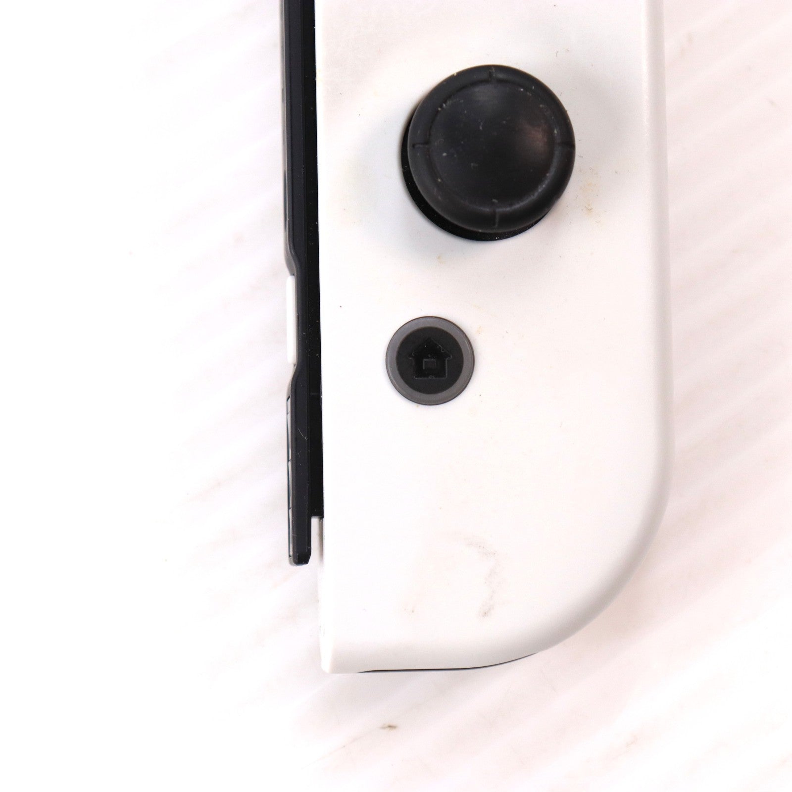 【中古即納】[Switch] (本体) Nintendo Switch(ニンテンドースイッチ) 有機ELモデル Joy-Con(L)/(R) ホワイト 任天堂(HEG-S-KAAAA)(20211008)