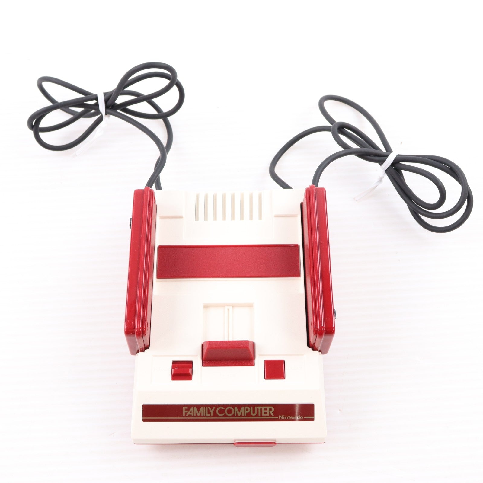 【中古即納】[FC] (本体) ニンテンドークラシックミニ ファミリーコンピュータ 任天堂(CLV-S-HVCC)(20161110)