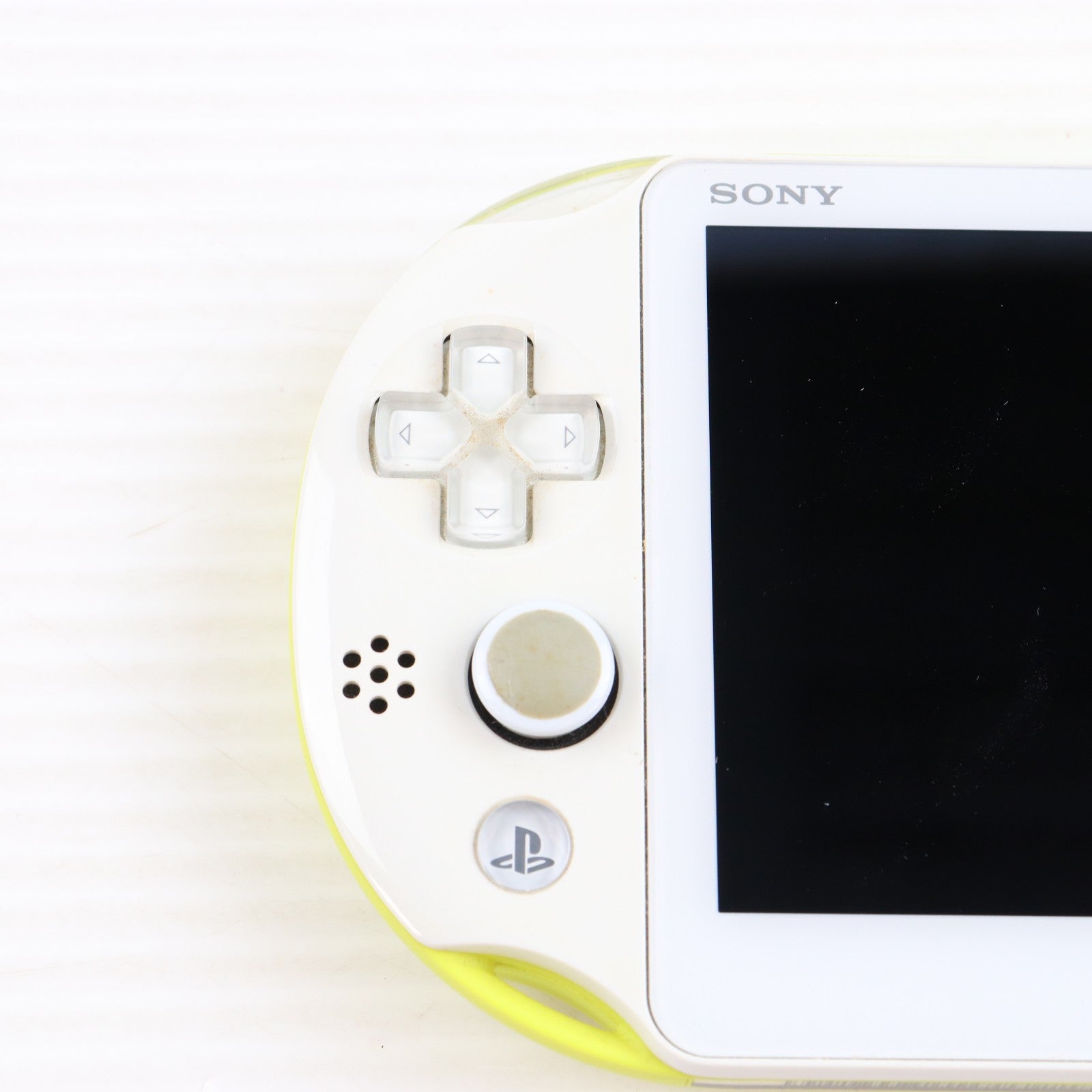 【中古即納】[PSVita] (本体) PlayStation Vita(プレイステーション ヴィータ) Wi-Fiモデル ライムグリーン/ホワイト SCE(PCH-2000ZA13)(20131010)