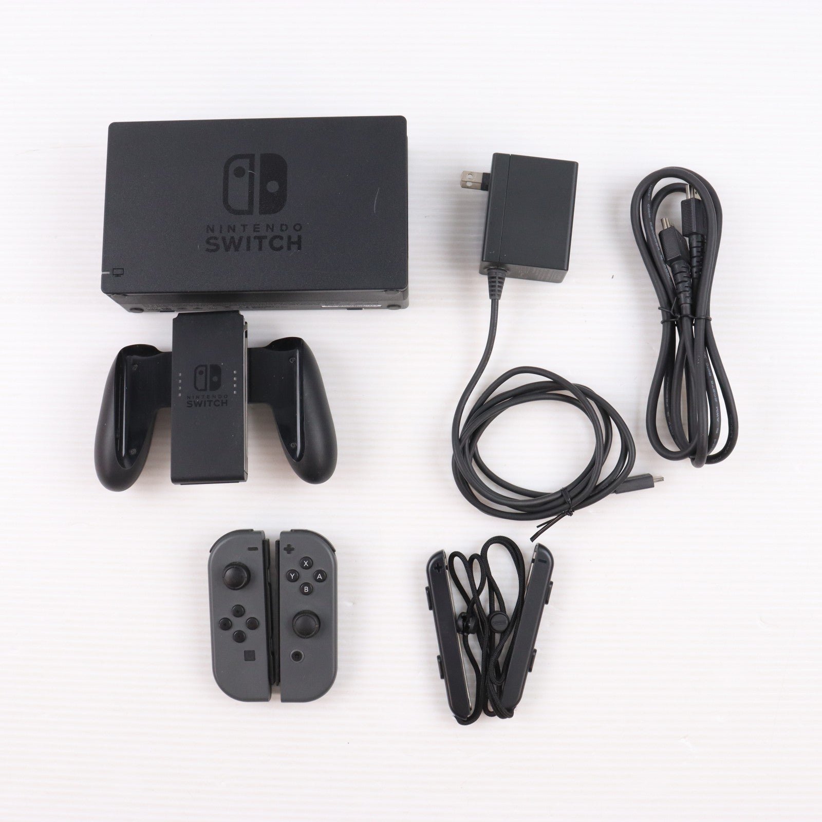 【中古即納】[Switch] (本体) Nintendo Switch(ニンテンドースイッチ) Joy-Con(L)/R グレー 任天堂(HAC-S-KAAAA)(20170303)